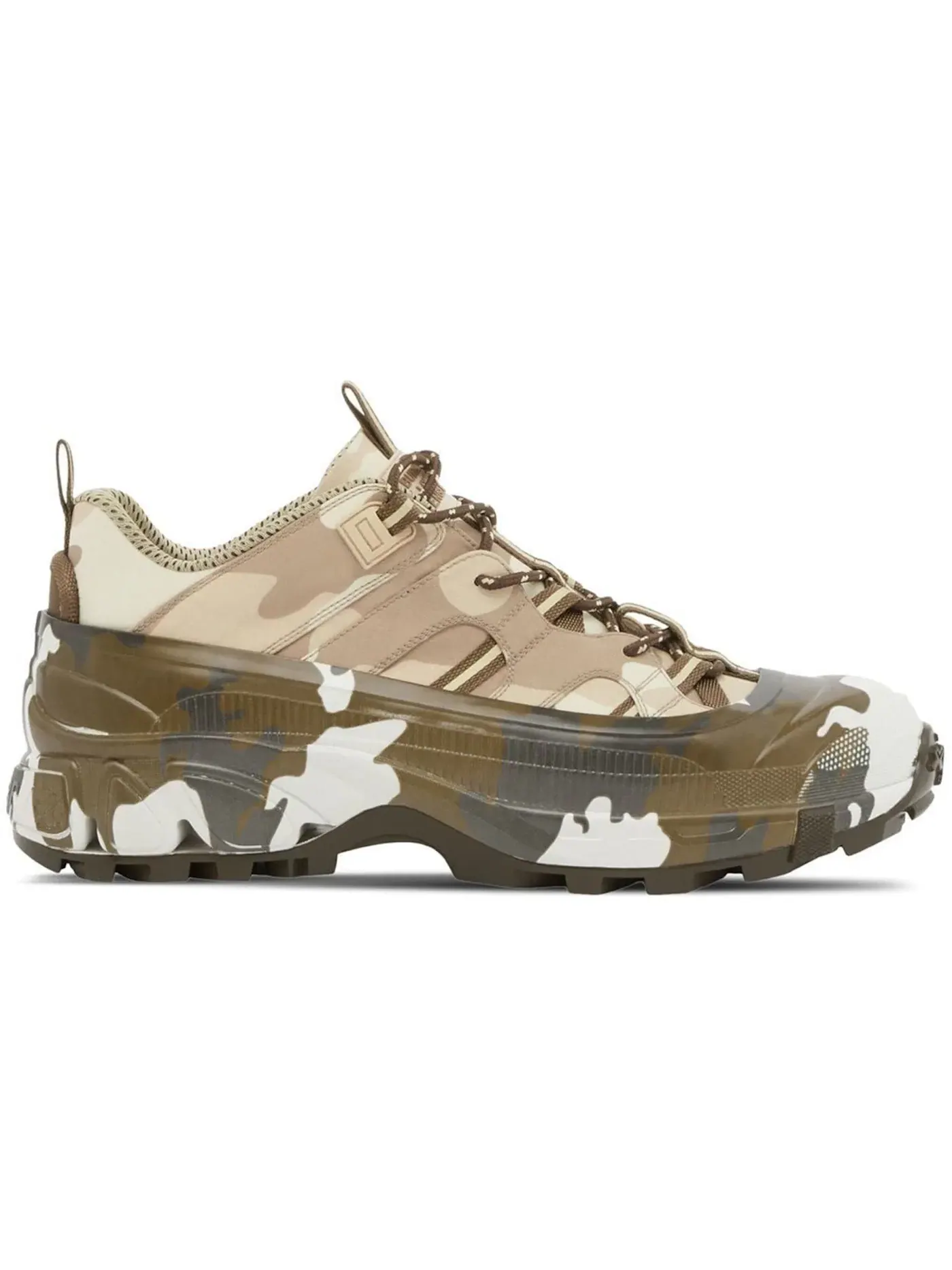 Мужские кроссовки с камуфляжным принтом Burberry Arthur Burberry, Camouflage Print Nylon — изображение 1 из 1