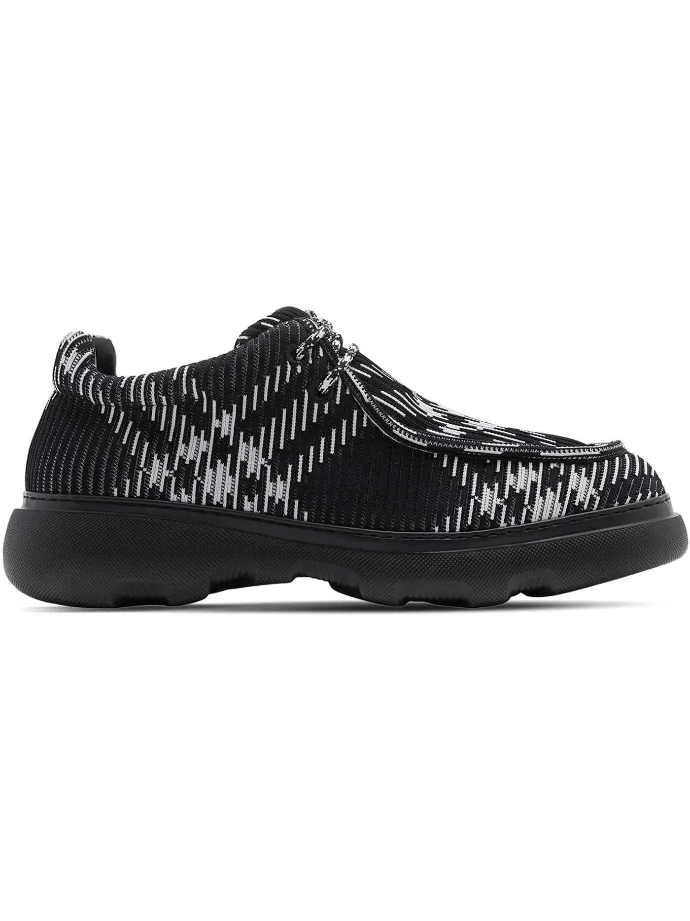 Мужские кеды с принтом Burberry Checked Round-Toe Derby Shoes Burberry — изображение 1 из 1, черный/белый
