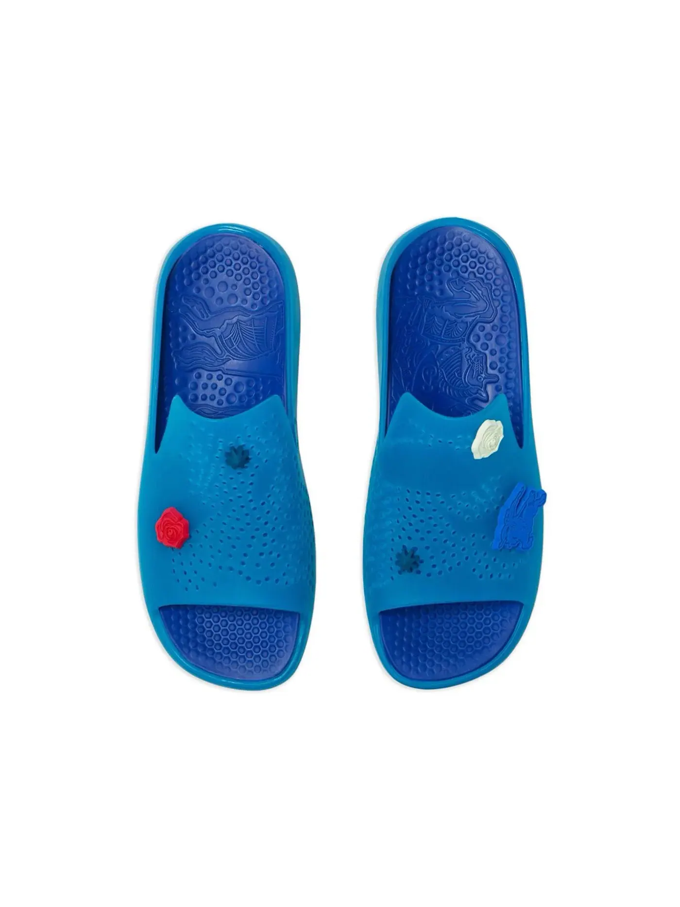 Мужские сандалии с отделкой скатом и подвесками Burberry Stingray Charm-Embellished Slides — изображение 2 из 2, синий
