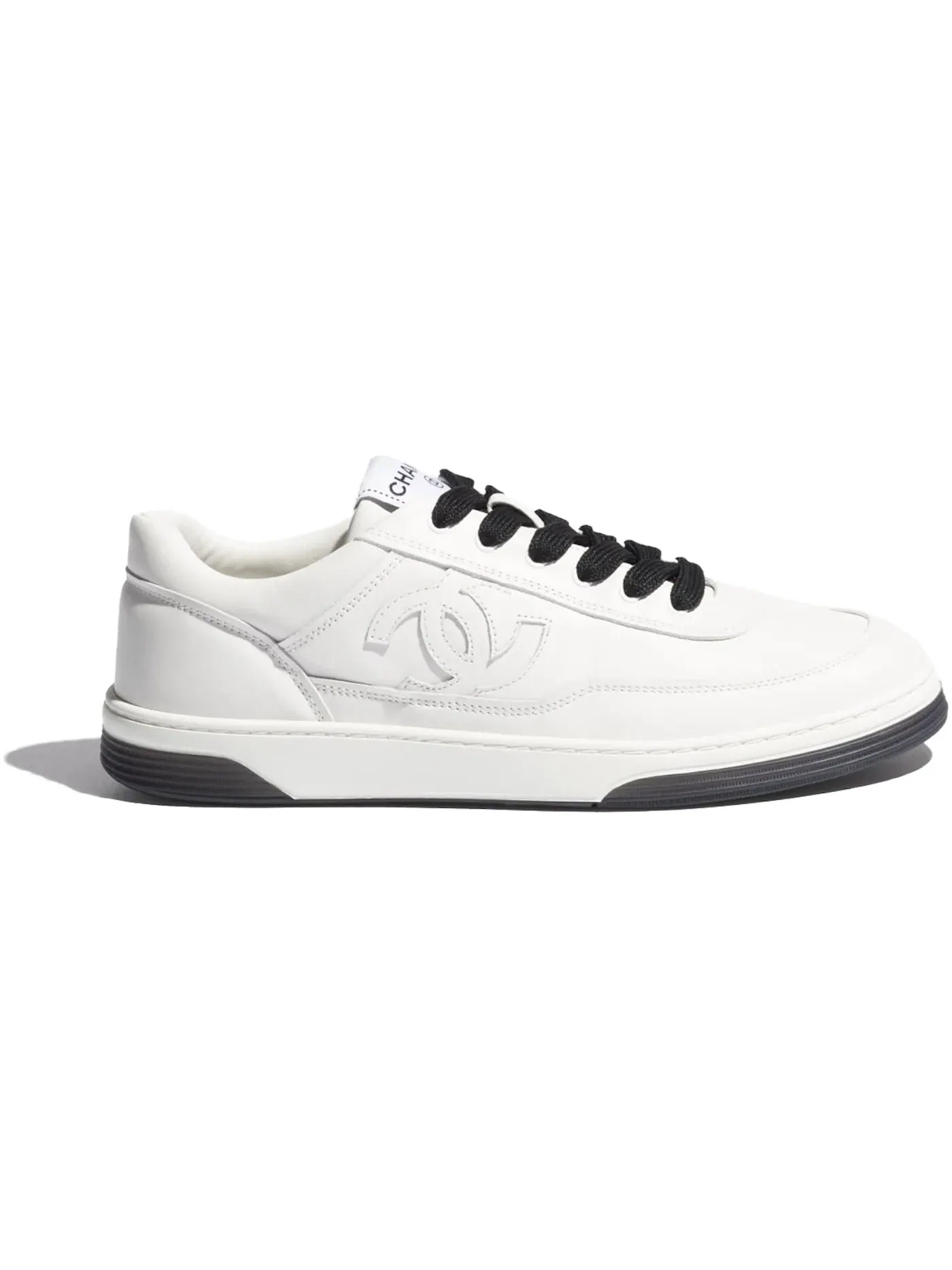 Женские кроссовки с низким верхом Chanel Low Top Trainer Chanel — изображение 1 из 1, белый черный