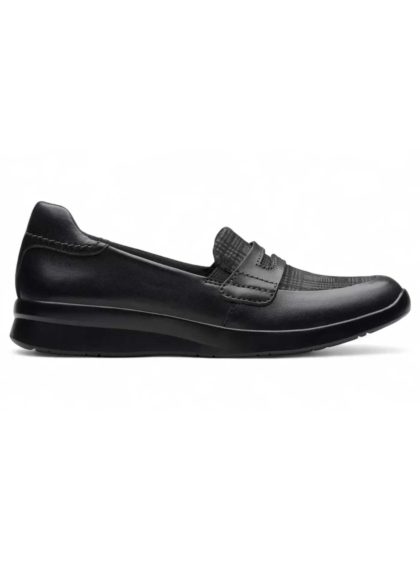 Женские лоферы с пенни-ремешком Clarks Ellowyn Penny — изображение 1 из 1, черный