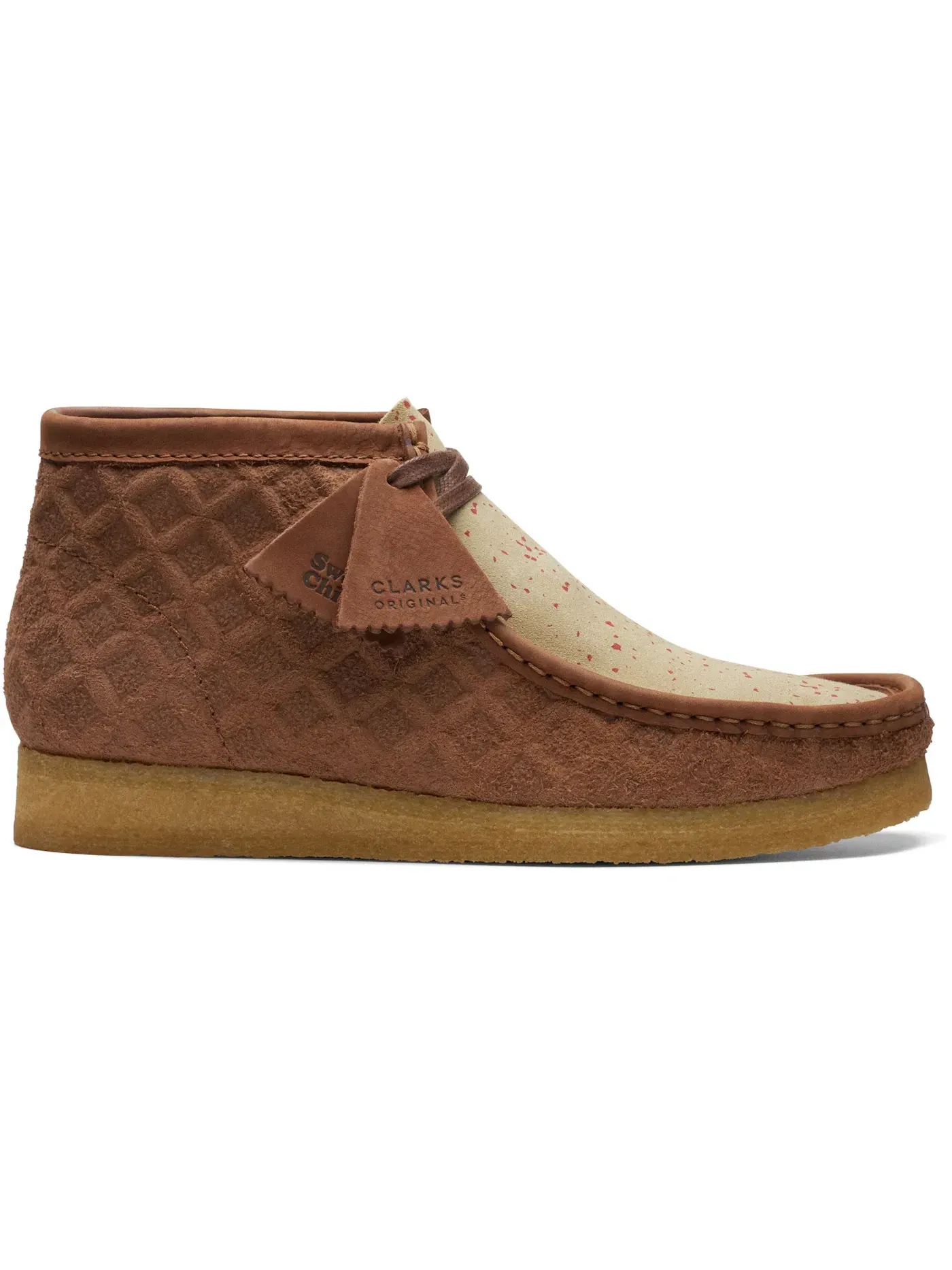 Мужские ботинки с замшевым верхом Clarks Originals Wallabee Boot — изображение 1 из 1, коричневый/красный