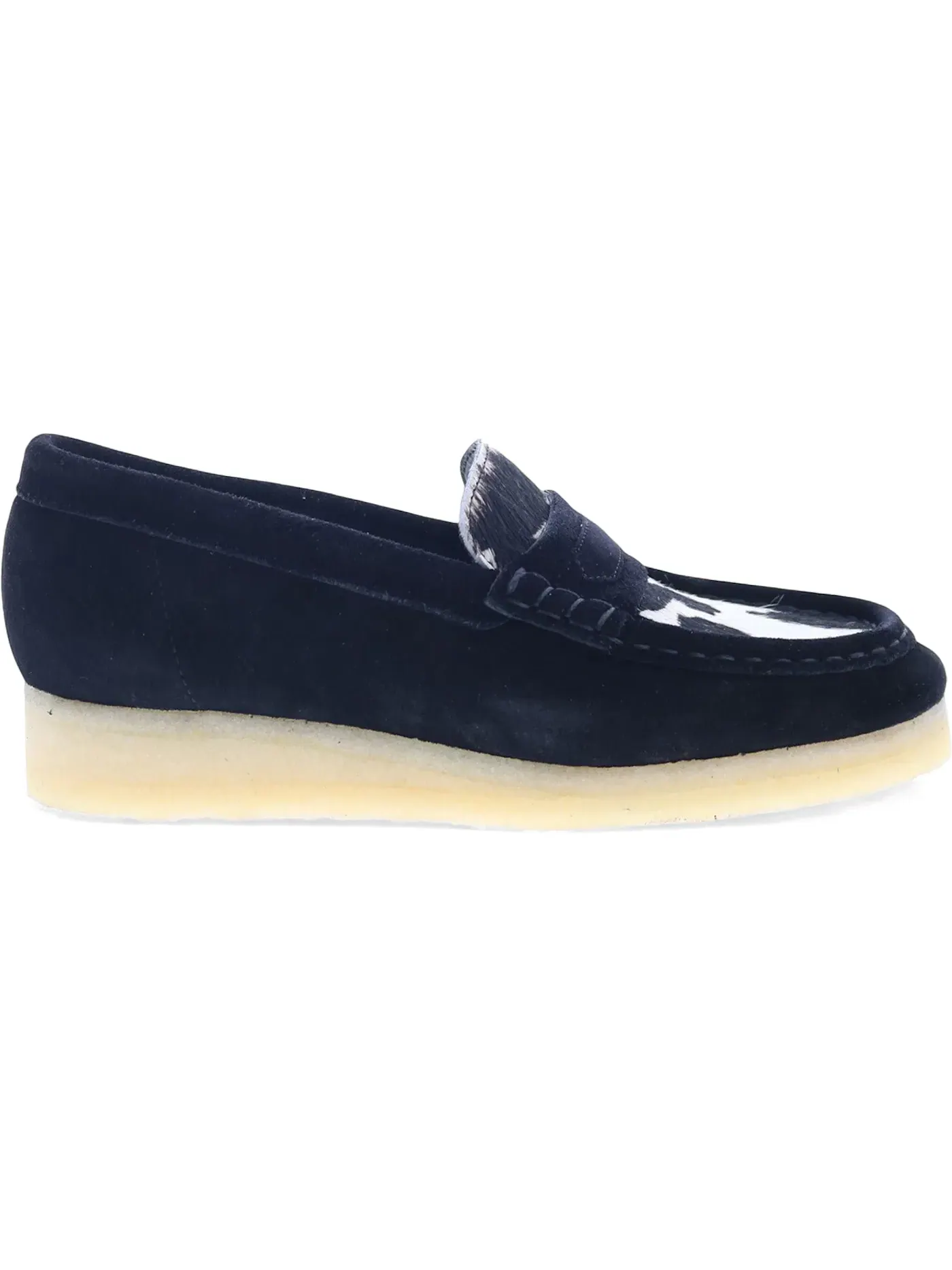 Женские лоферы с принтом коровы Clarks Originals Wallabee Loafer — изображение 1 из 1, черный