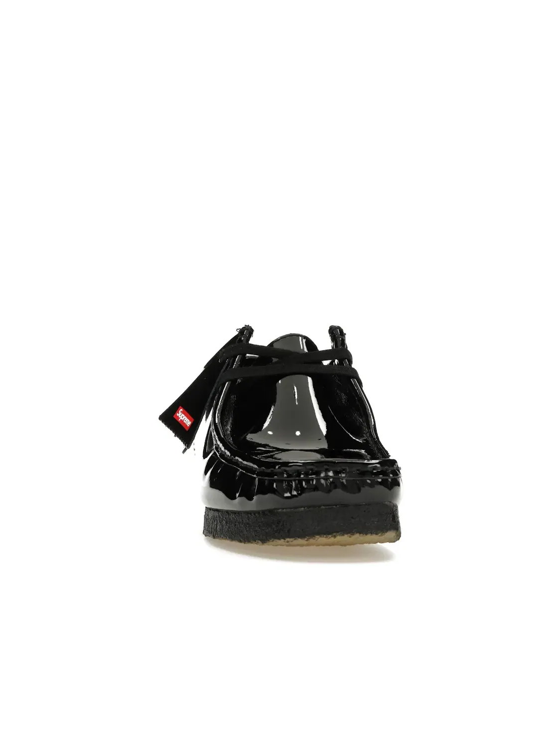 Мужские ботинки с блестящей кожей Clarks Originals Wallabee Patent Leather Boot — изображение 2 из 4, черный