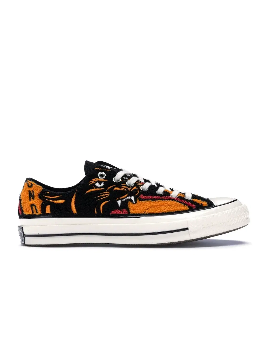 Мужские кроссовки с принтом Converse Chuck Taylor All Star 70 Ox Undefeated Varsity Jacket — изображение 1 из 5, черный