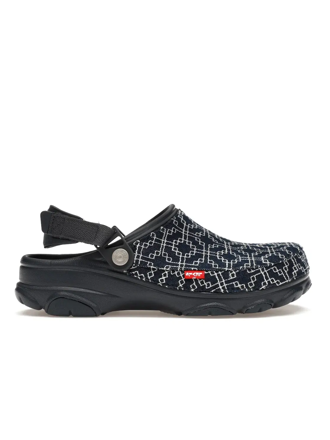 Мужские сабо-клоги с принтом Levis Sashiko Crocs Classic All-Terrain Clog Crocs — изображение 1 из 4, темно-синий/темно-синий