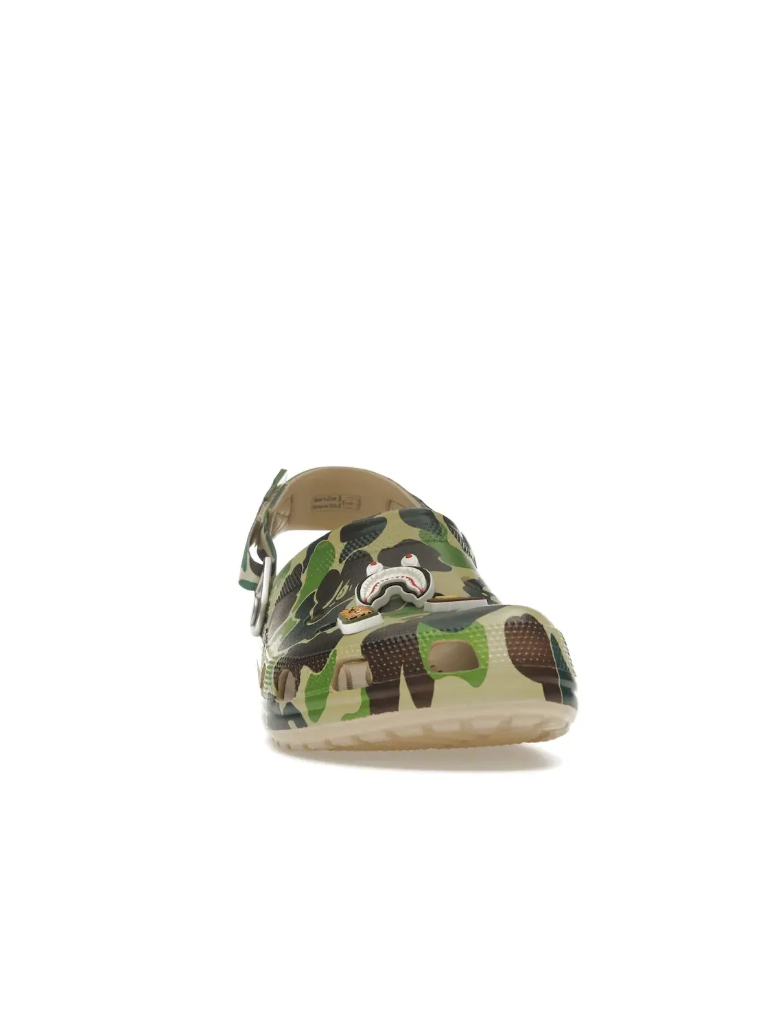Мужские клоги с камуфляжным принтом Crocs Classic Clog — изображение 2 из 4, зеленый