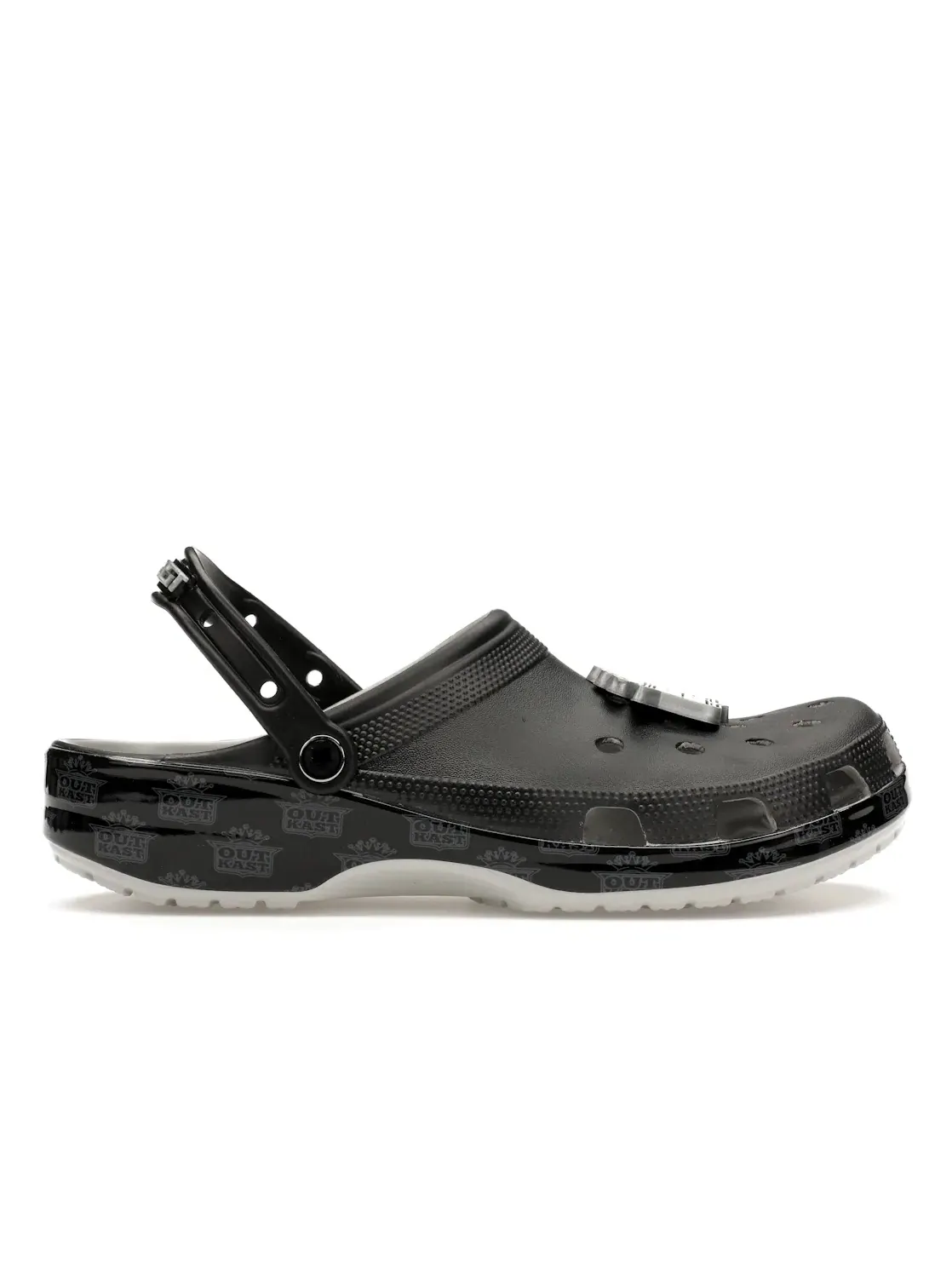 Мужские сабо-клоги Classic Clog OutKast Crocs — изображение 1 из 4, черный/серебристый
