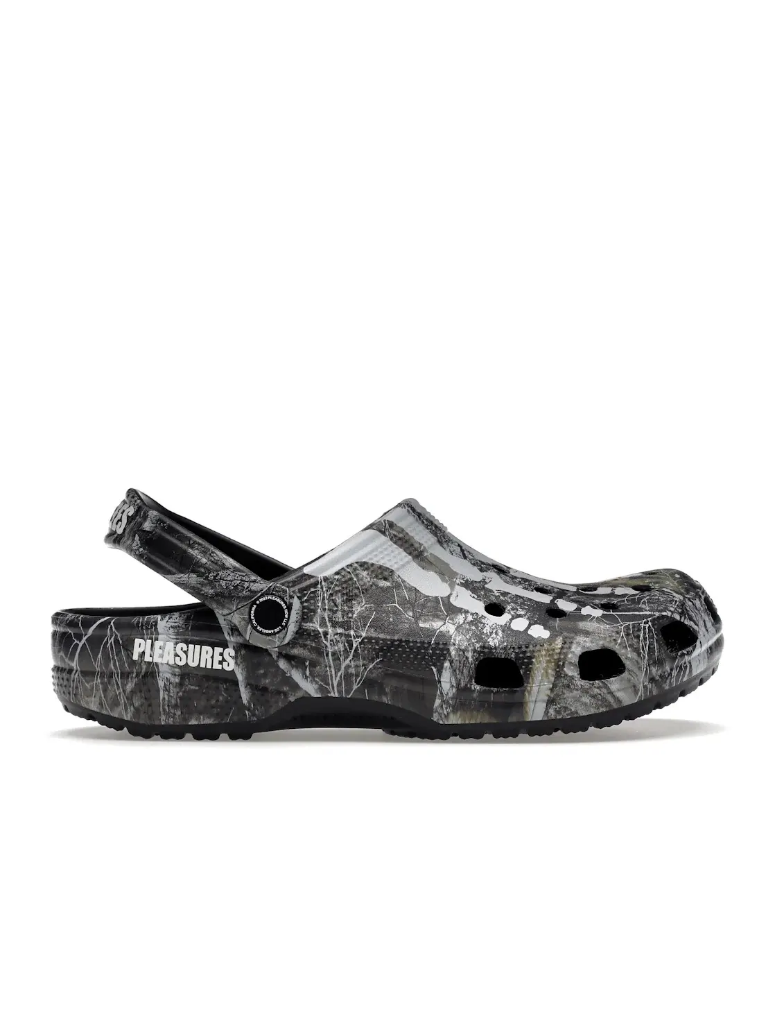 Мужские сабо с камуфляжным принтом Crocs Classic Clog, Camo/Glow — изображение 1 из 4