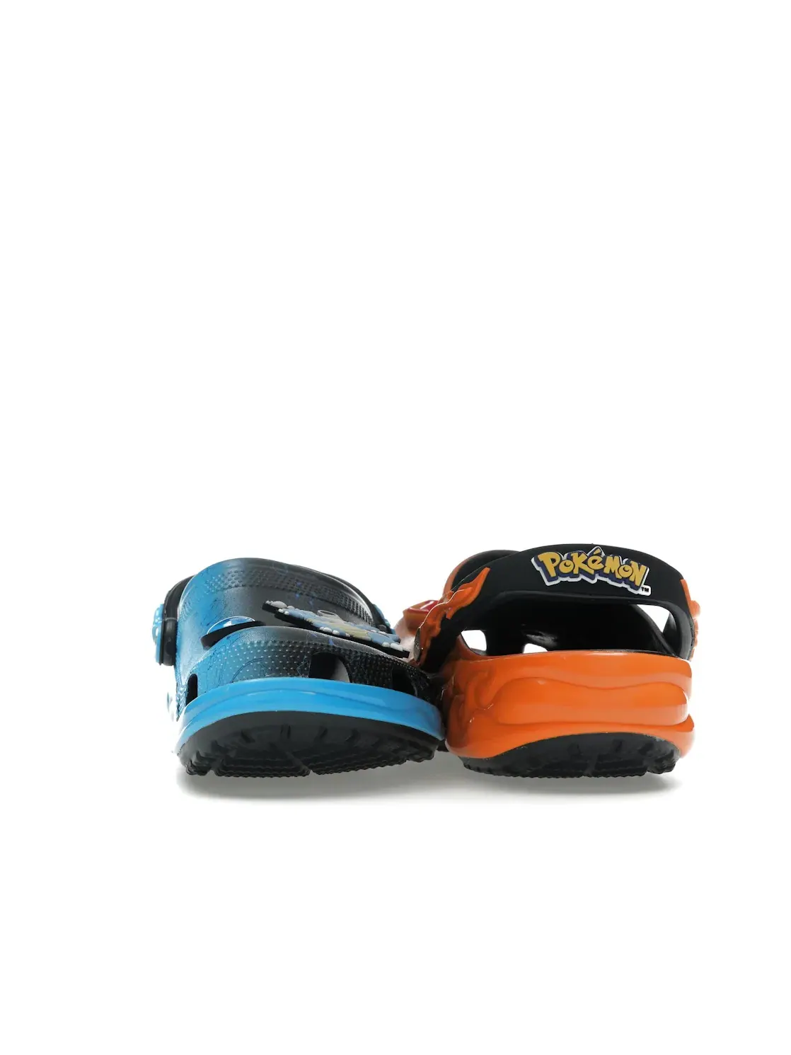 Мужские сабо-клоги Crocs Classic Clog с принтом Pokémon Charizard vs. Blastoise — изображение 4 из 4, синий