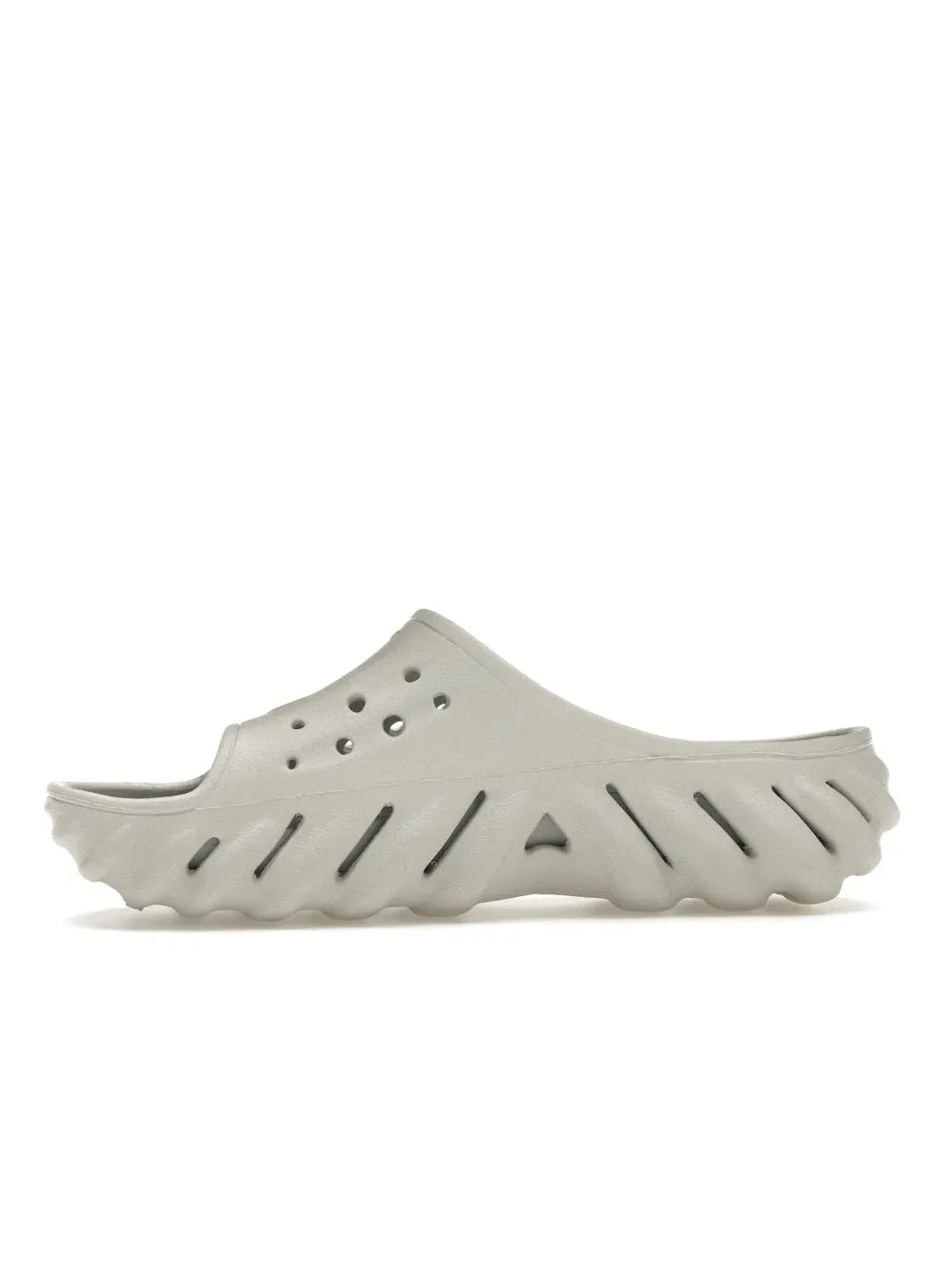 Мужские шлепанцы с закрытым носком Echo Slide Crocs — изображение 3 из 4, атмосферный