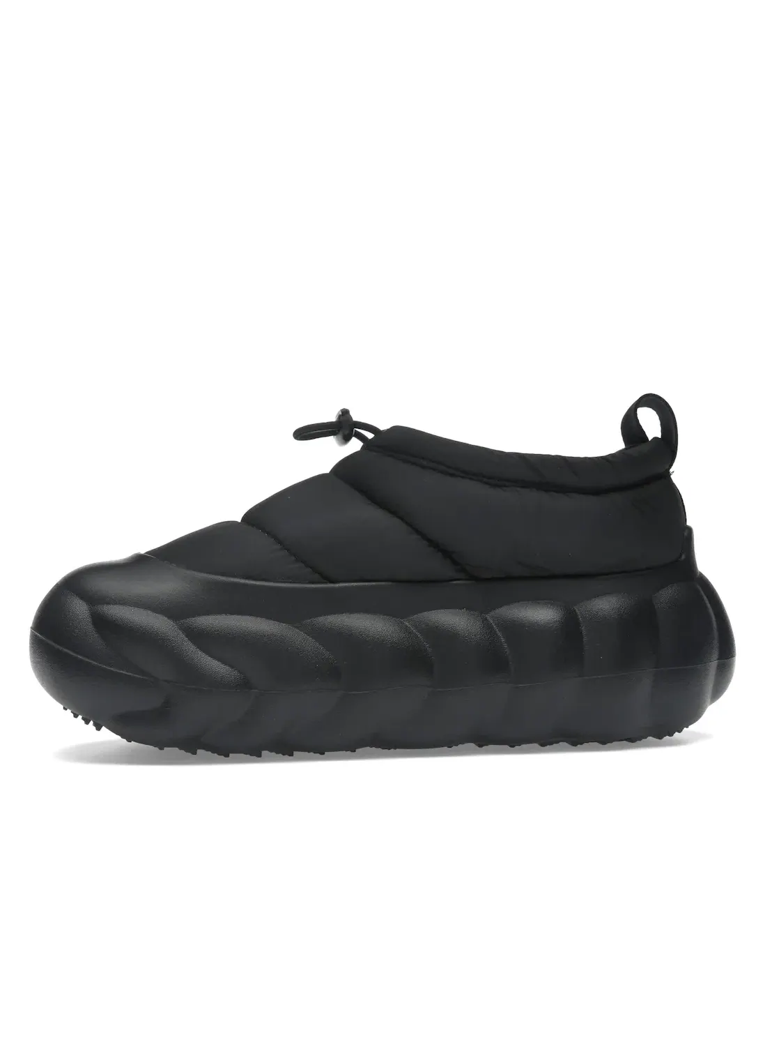 Мужские тапочки с пуховым дизайном Crocs Overpuff Shorty — изображение 3 из 4, черный/черный