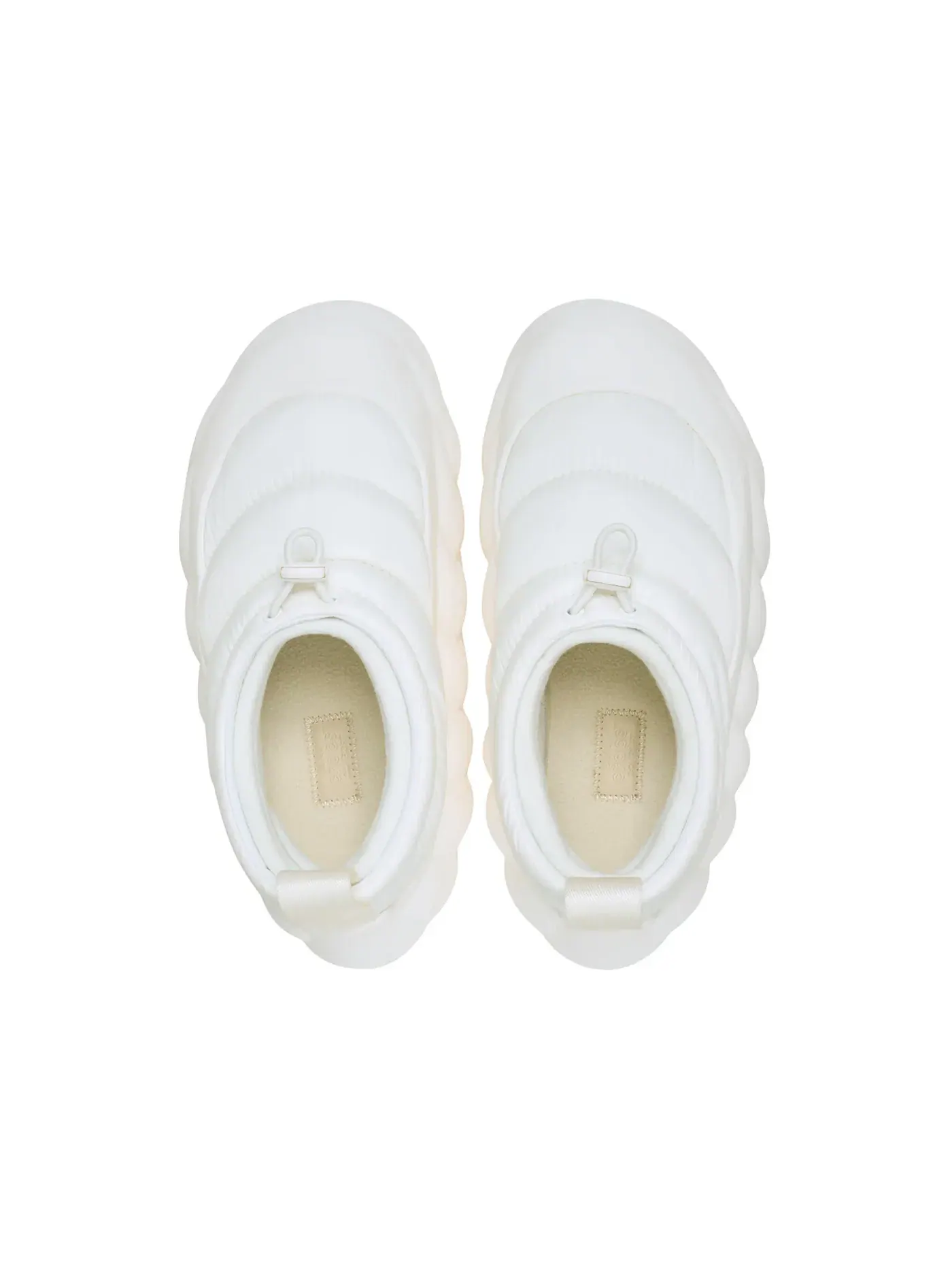 Мужские сланцы Crocs Overpuff Shorty — изображение 2 из 2, мел