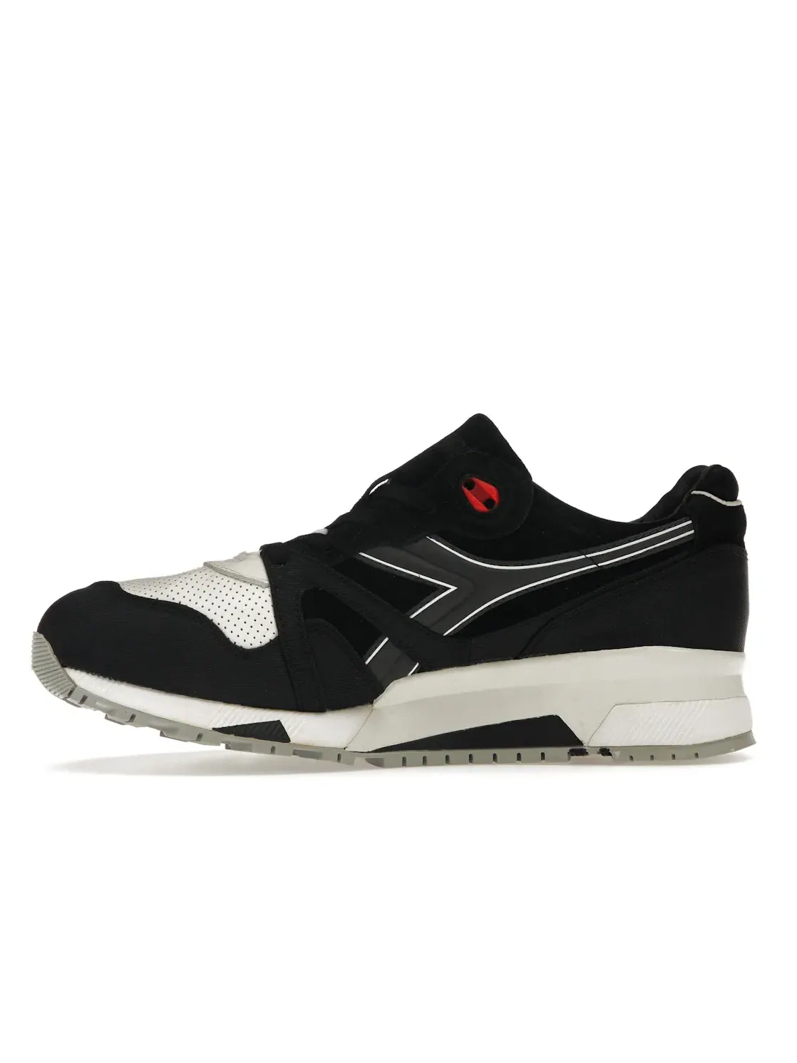 Мужские кроссовки Lifestyle Diadora N9000 — изображение 3 из 4, черный
