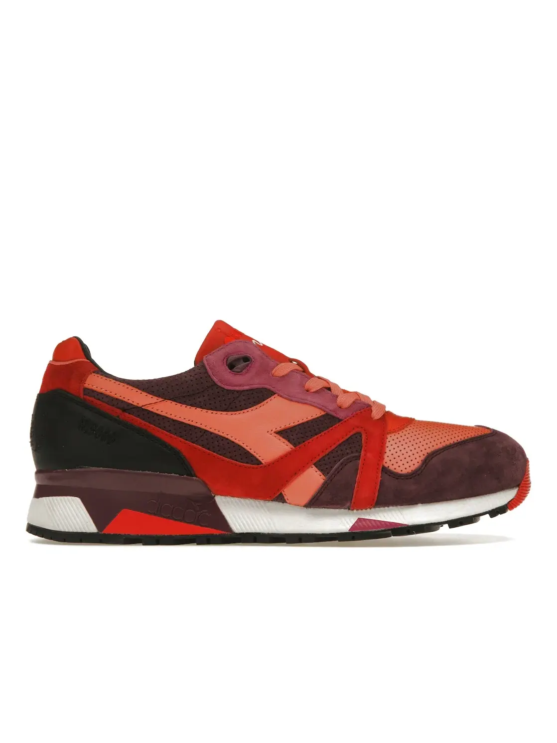 Мужские кроссовки Lifestyle Diadora N9000 — изображение 1 из 4, красный