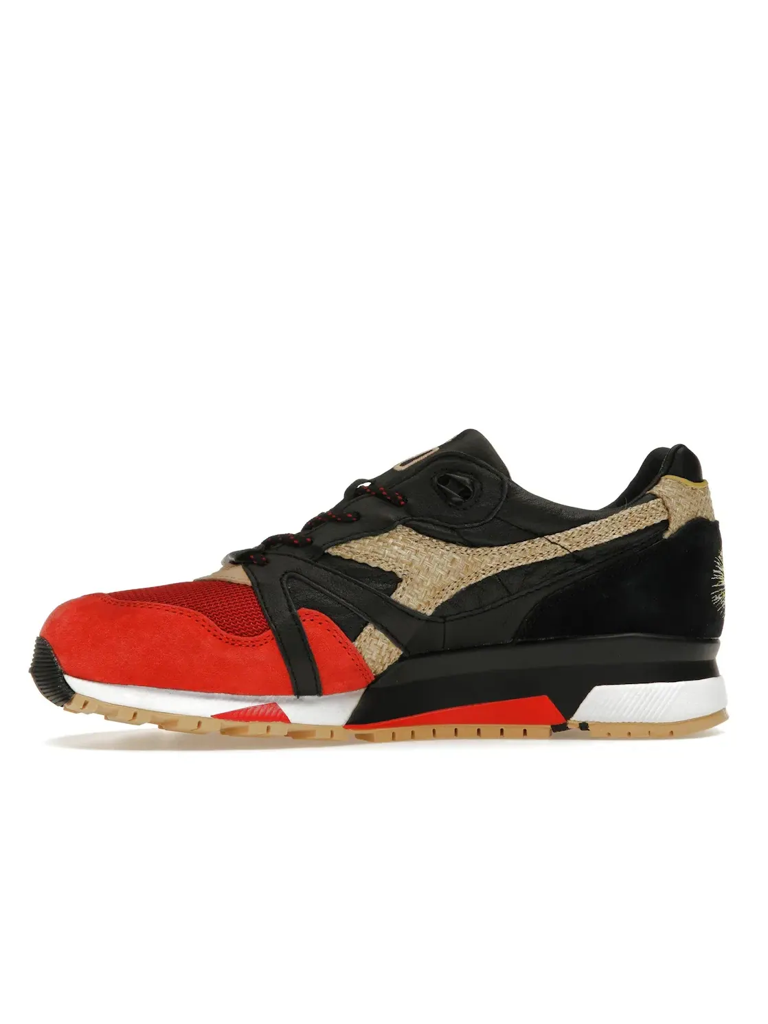 Мужские кроссовки Lifestyle Diadora N9000 Limited Edt. Correfocs — изображение 3 из 4, черный/красный
