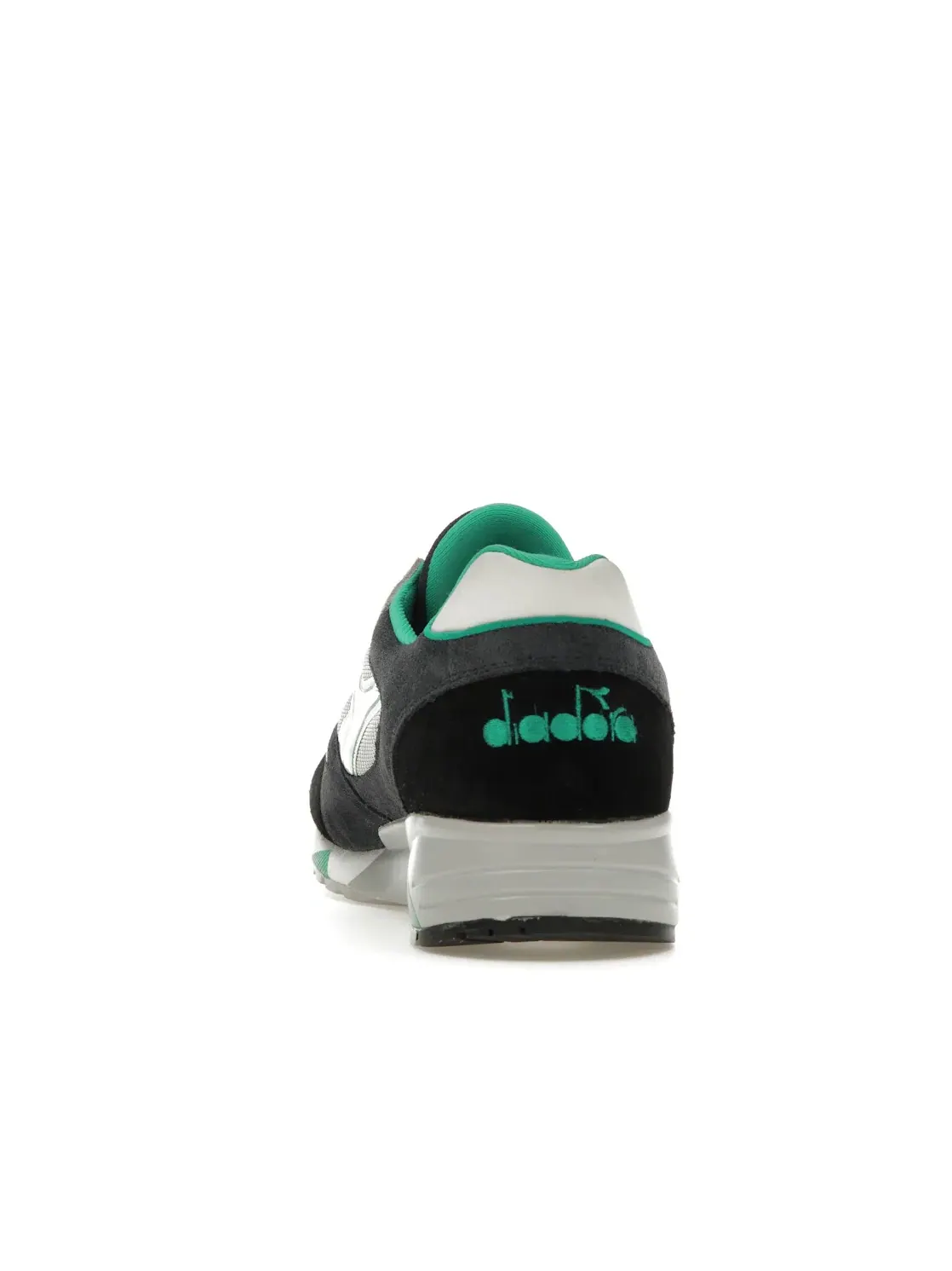 Мужские кроссовки для повседневной носки Diadora S8000 — изображение 4 из 4