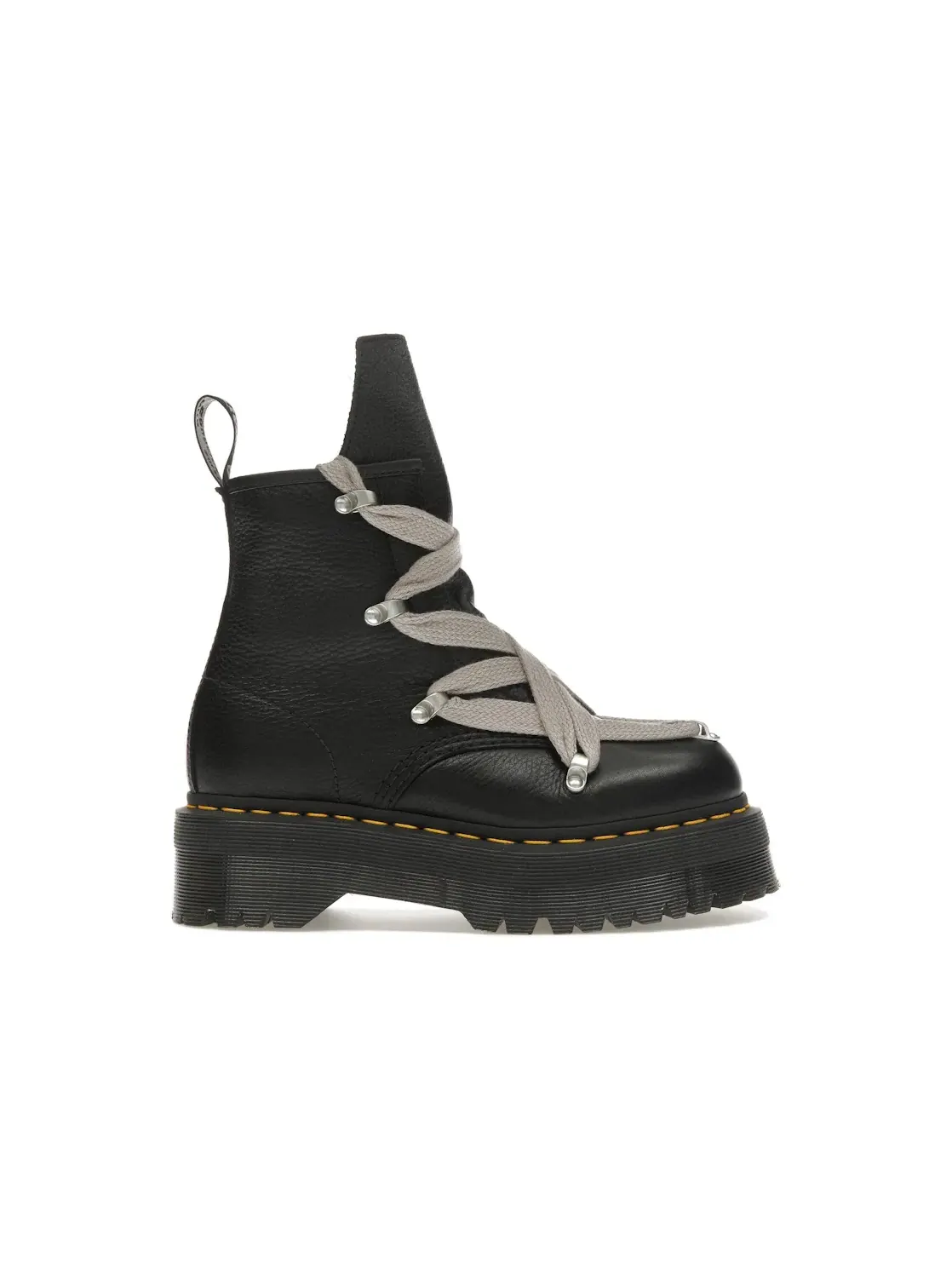 Ботинки женские Dr. Martens 1460 Quad Leather Sole Pentagram Jumbo Lace Boot, с принтом пентаграммы — изображение 1 из 4