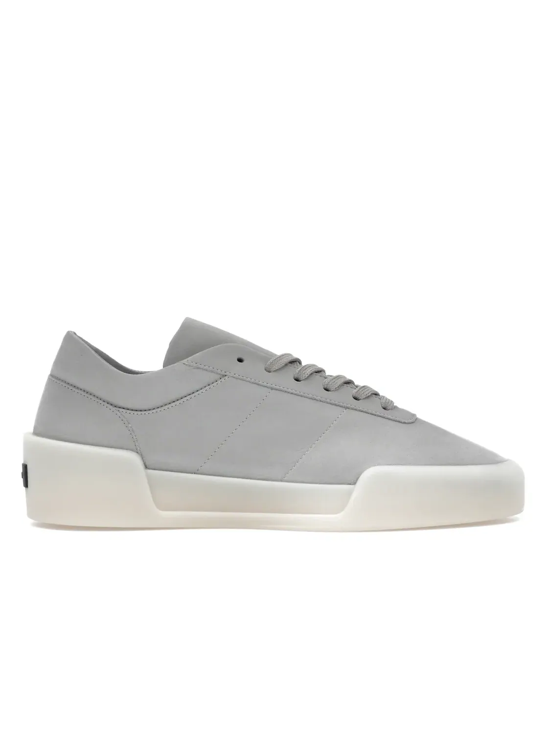 Мужские кроссовки Aerobic Low Fear of God — изображение 1 из 4, светлый серый