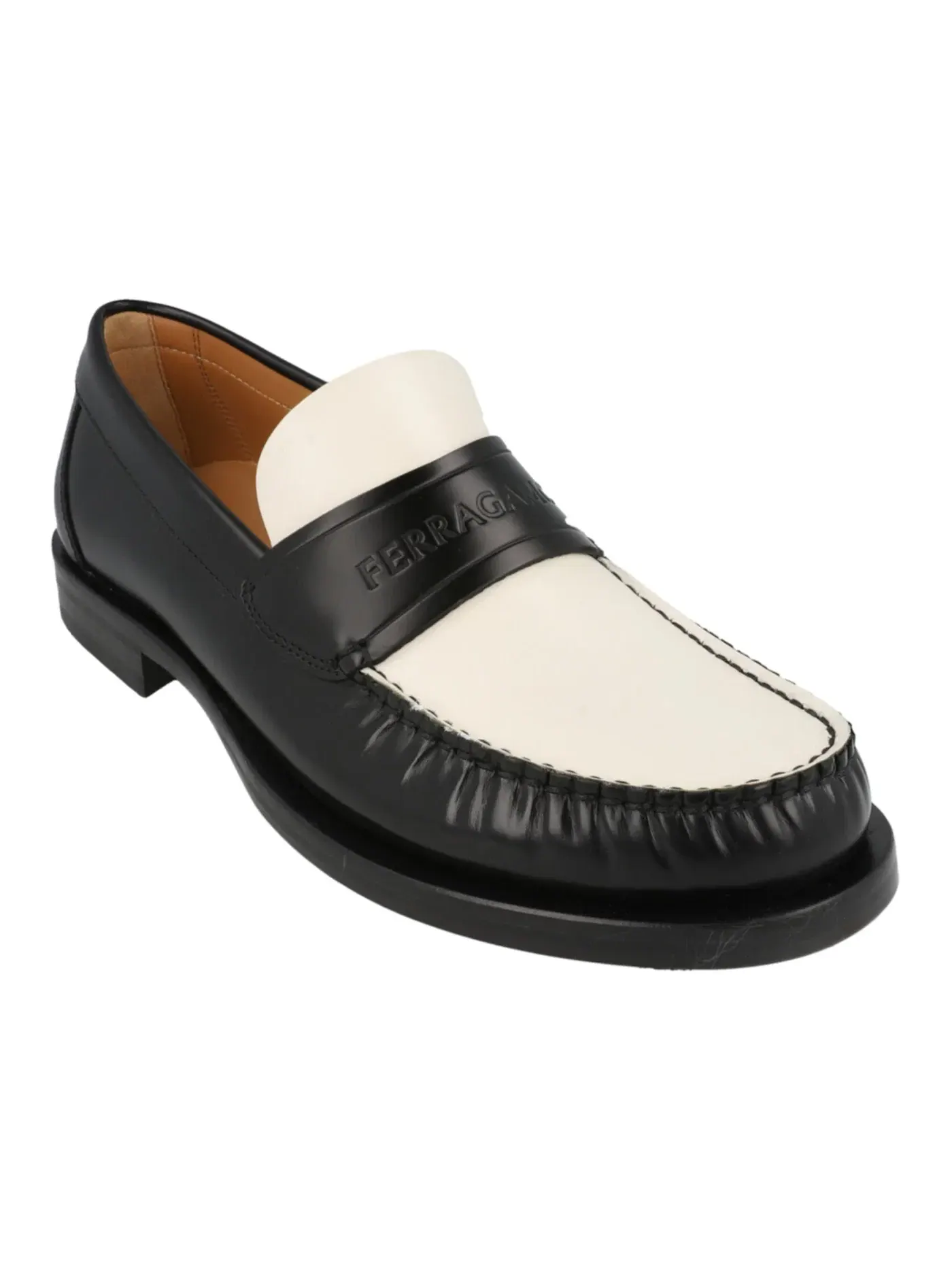 Мужские лоферы с тиснением Ferragamo Fillmore Embossed Moccasin Loafers X Wide Ferragamo — изображение 2 из 3, черный