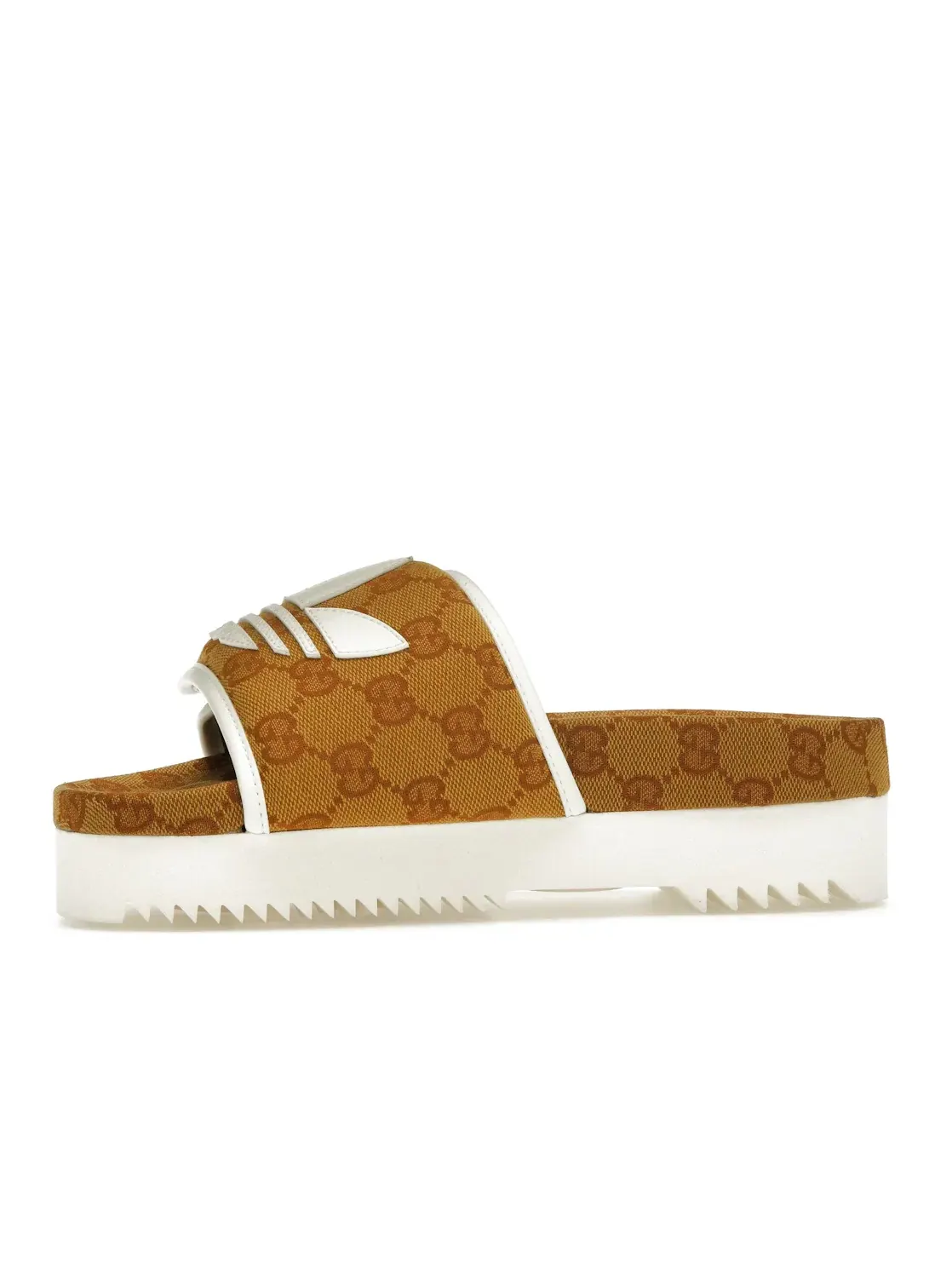 Шлепанцы женские Adidas x Gucci Monogram — изображение 3 из 4, бежевый