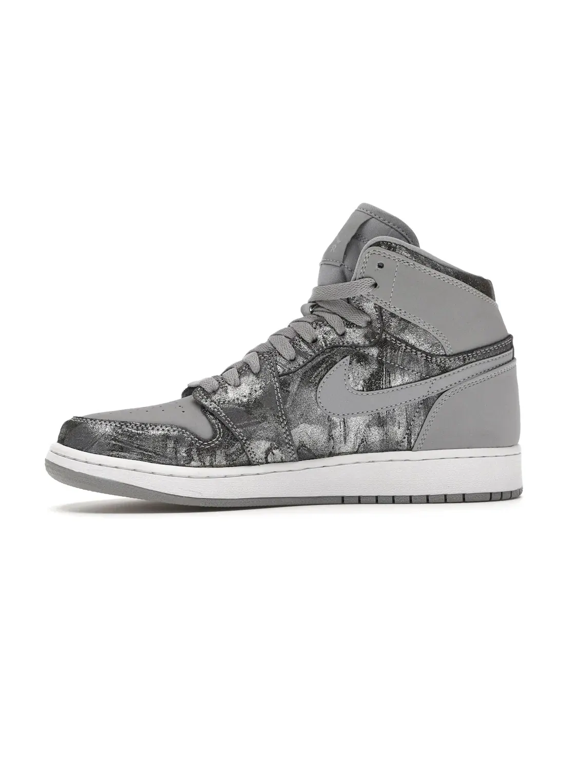 Детские кроссовки Lifestyle Jordan 1 Retro — изображение 3 из 4