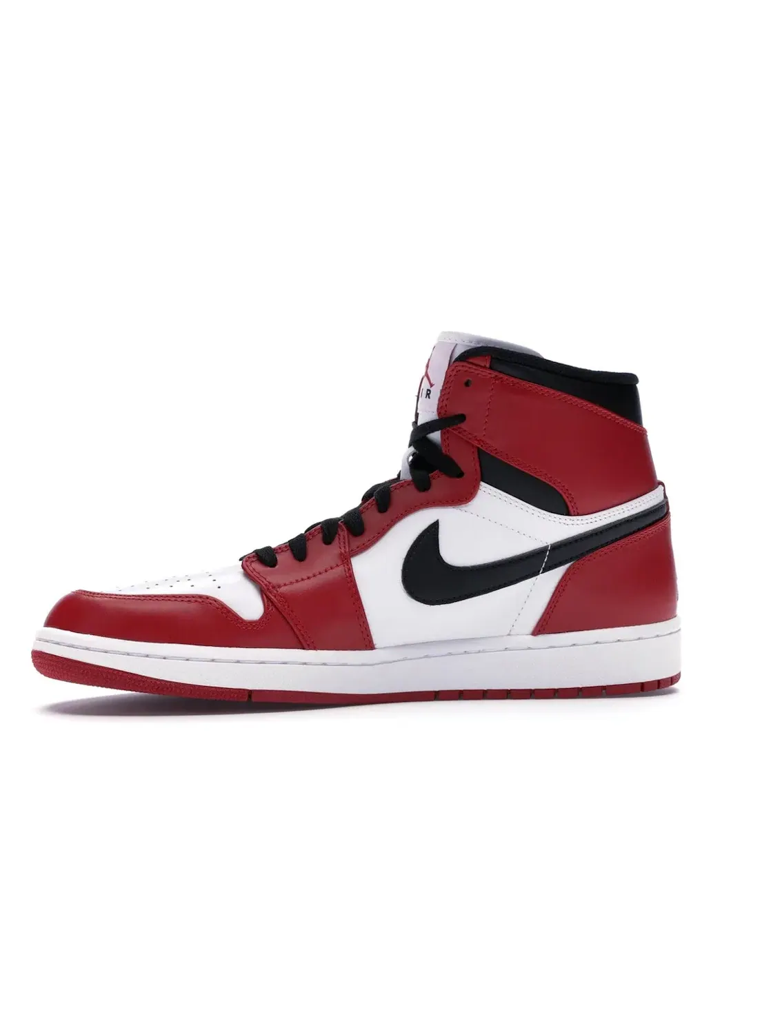 Мужские кроссовки с ретро-дизайном Jordan 1 Retro Chicago Jordan — изображение 3 из 4, белый/красный-черный