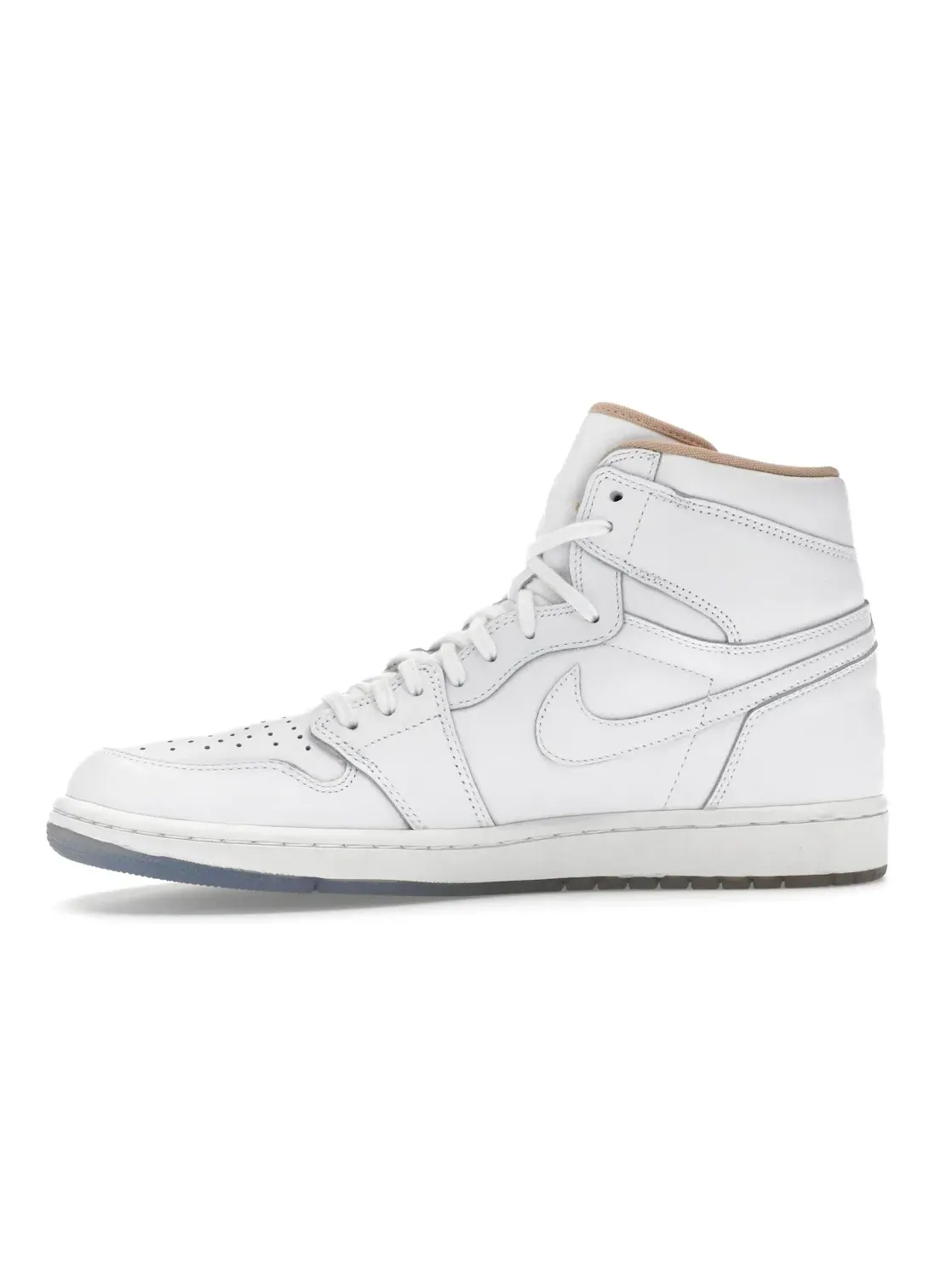Мужские кроссовки Lifestyle с премиальной кожи Jordan 1 Retro Jordan — изображение 3 из 4