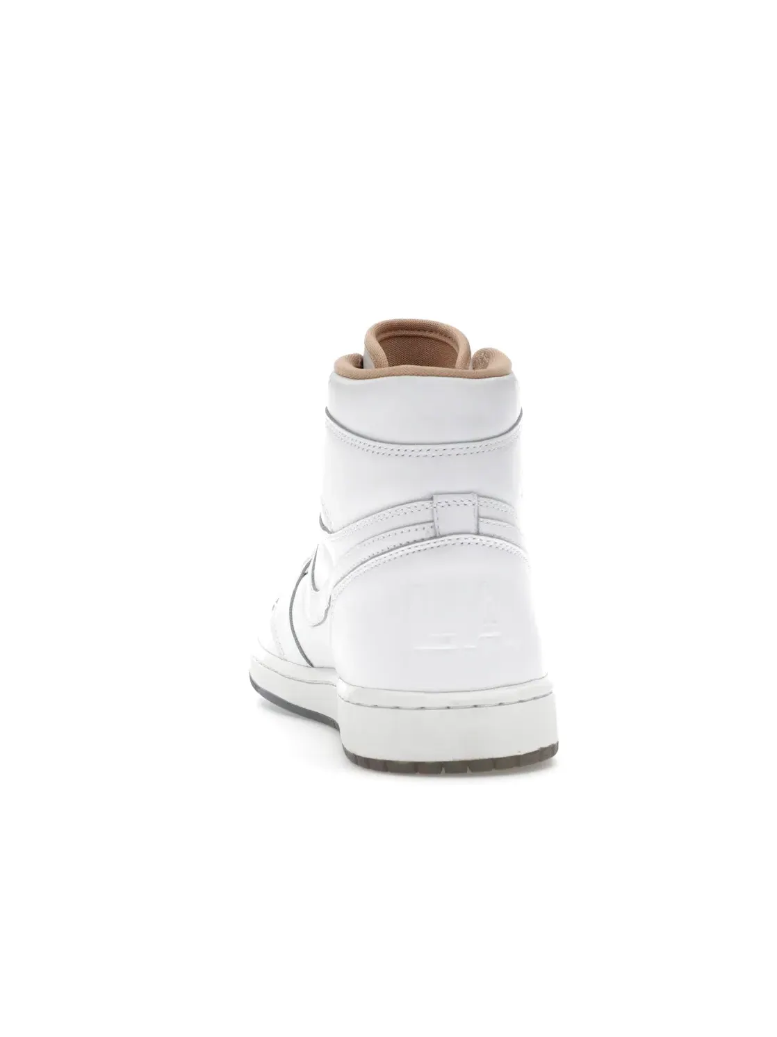 Мужские кроссовки Lifestyle с премиальной кожи Jordan 1 Retro Jordan — изображение 4 из 4