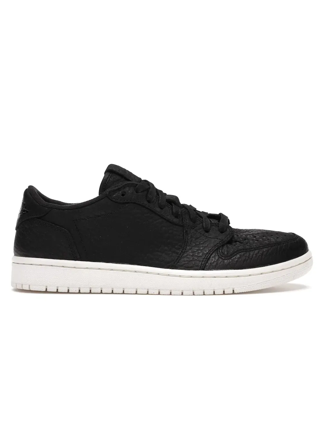 Мужские кроссовки без логотипа Jordan 1 Retro Low Swooshless Black — изображение 1 из 4, черный/черный
