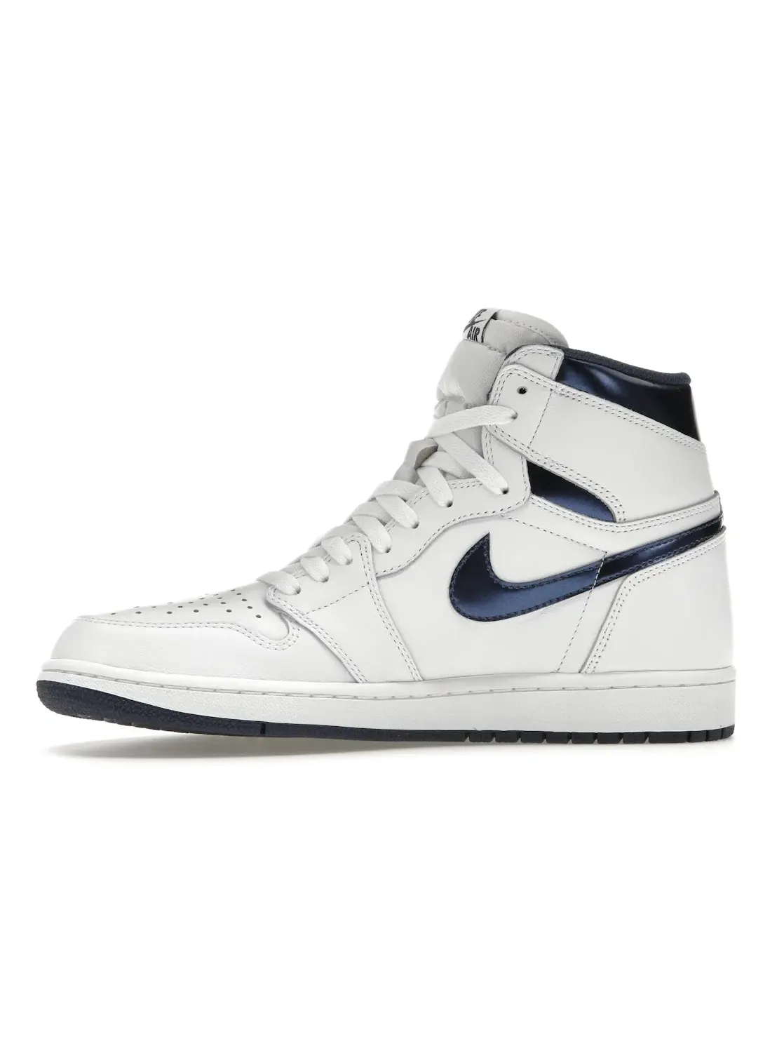 Мужские кроссовки Lifestyle с перфорированным носком Jordan 1 Retro — изображение 3 из 4