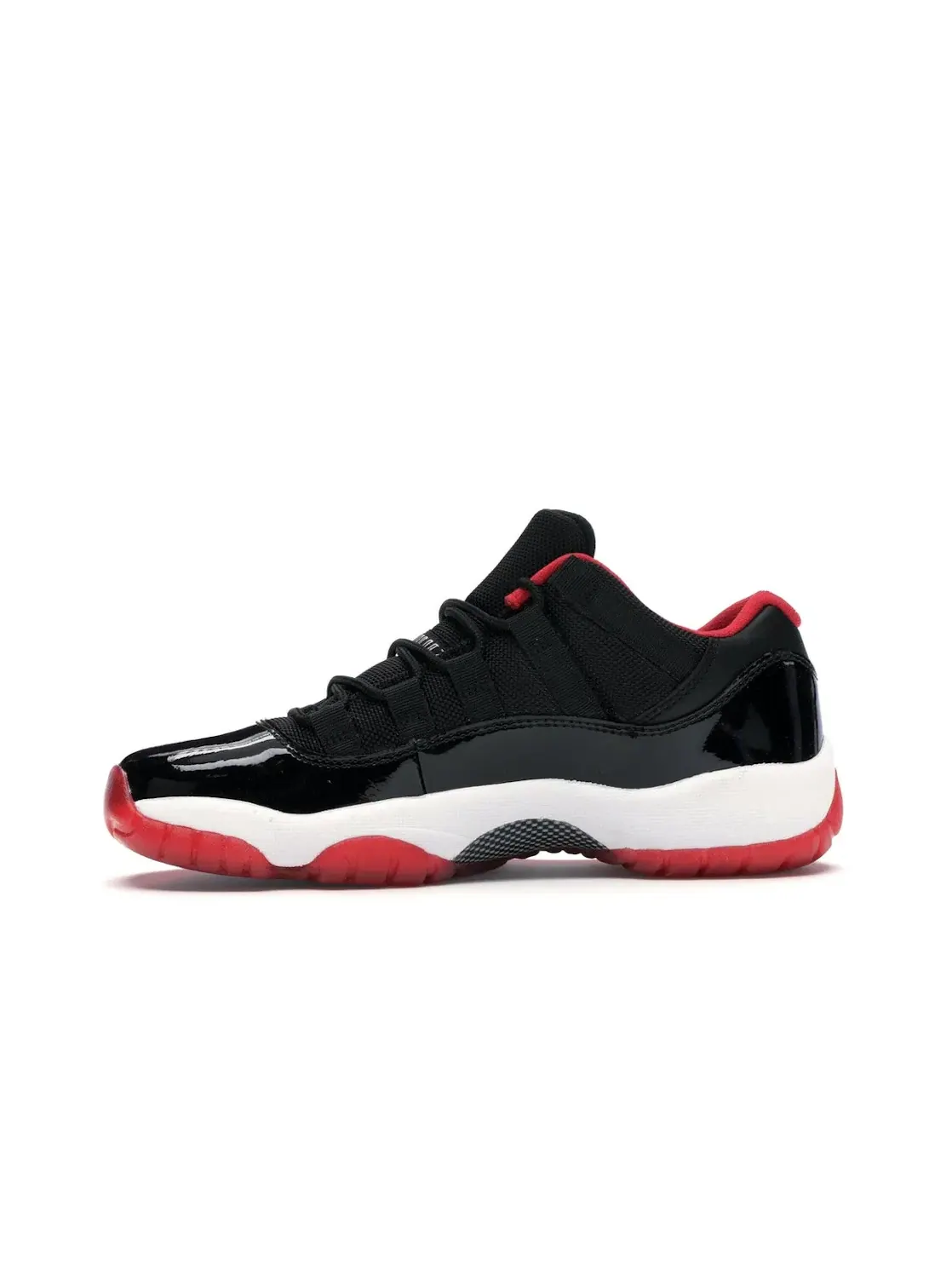 Детские кроссовки Lifestyle с патентованной кожей Jordan 11 Retro Low — изображение 3 из 4, черный/красный-белый