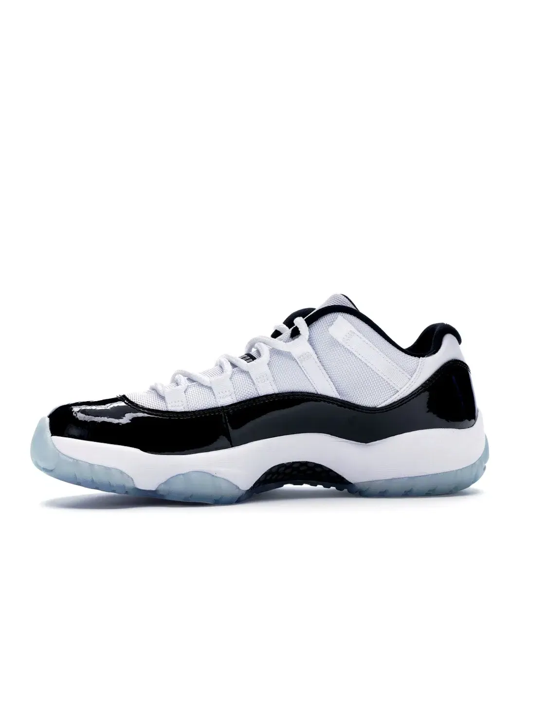 Мужские кроссовки с низким верхом Jordan 11 Retro Low — изображение 3 из 4, белый/черный