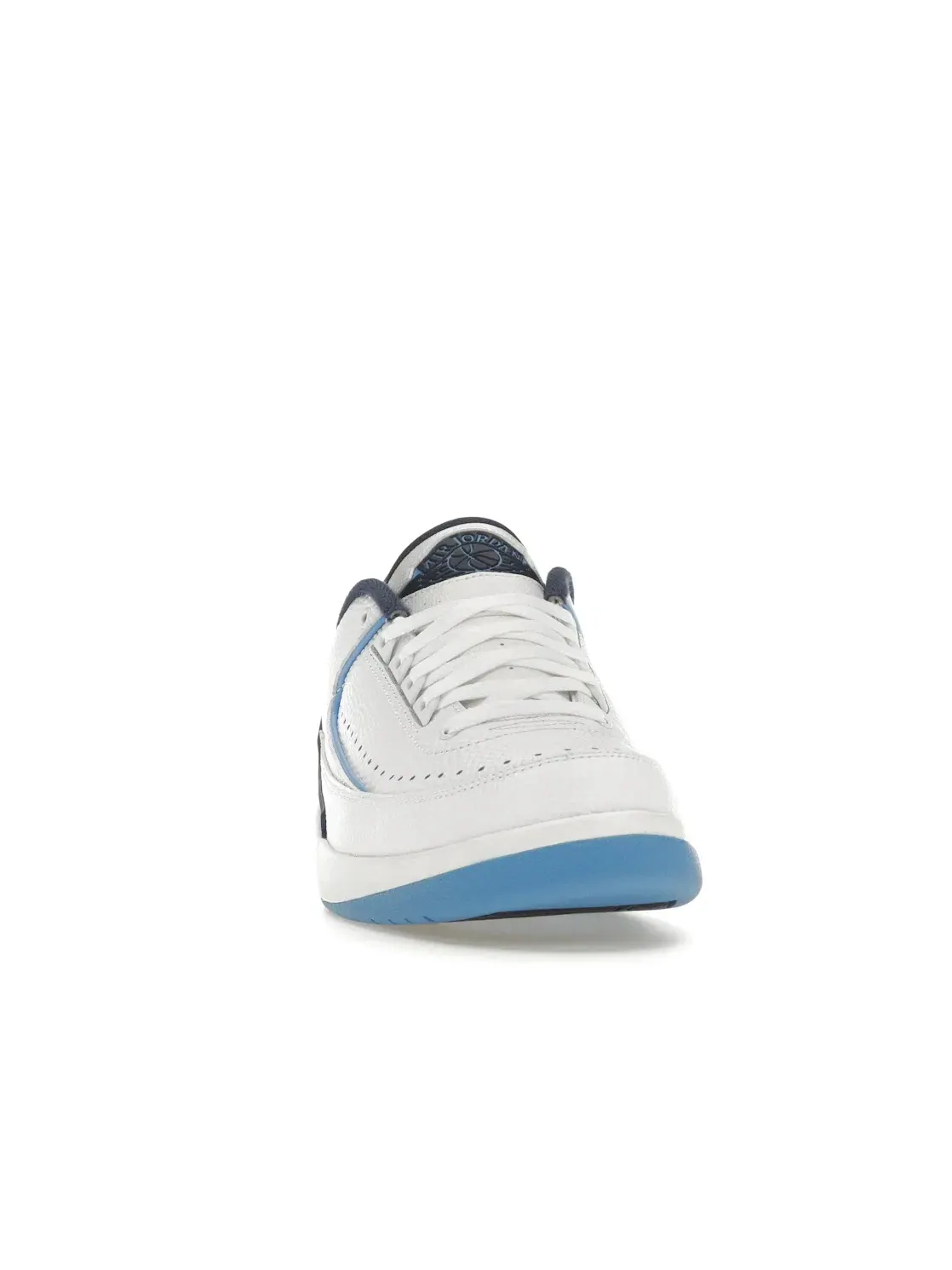 Мужские кроссовки с ретро-дизайном Jordan 2 Retro Low Jordan — изображение 2 из 4, белый/синий-темно-синий