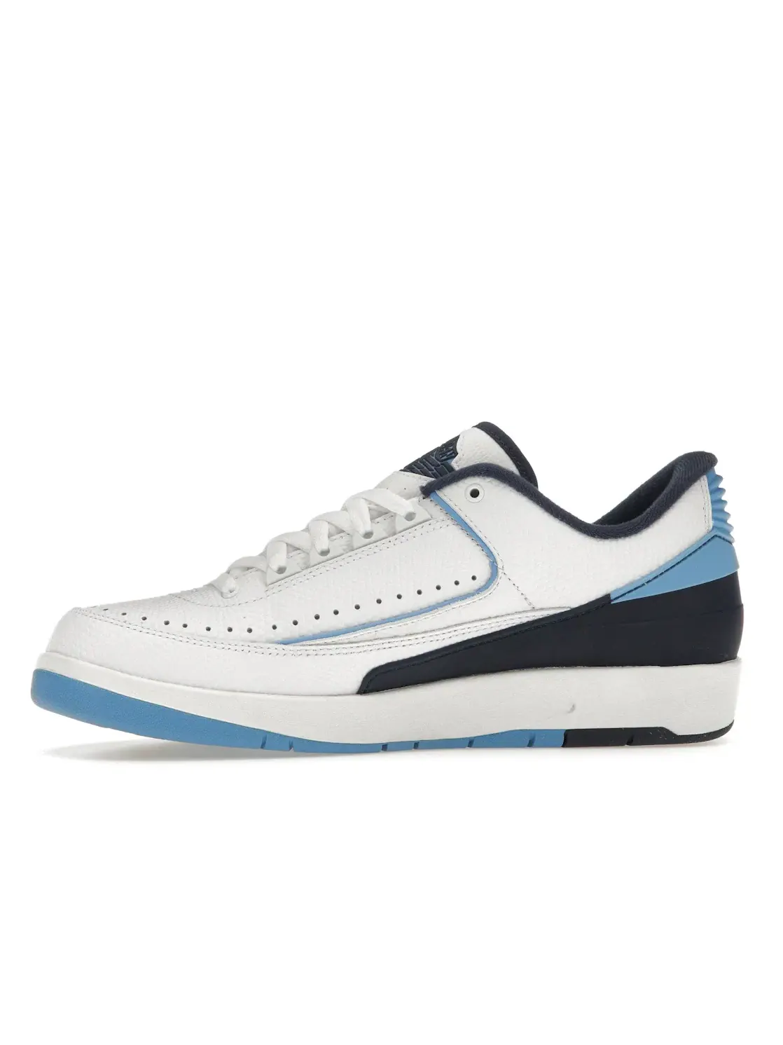 Мужские кроссовки с ретро-дизайном Jordan 2 Retro Low Jordan — изображение 3 из 4, белый/синий-темно-синий