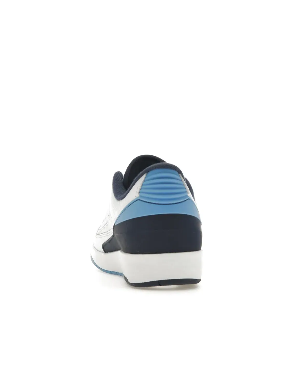 Мужские кроссовки с ретро-дизайном Jordan 2 Retro Low Jordan — изображение 4 из 4, белый/синий-темно-синий