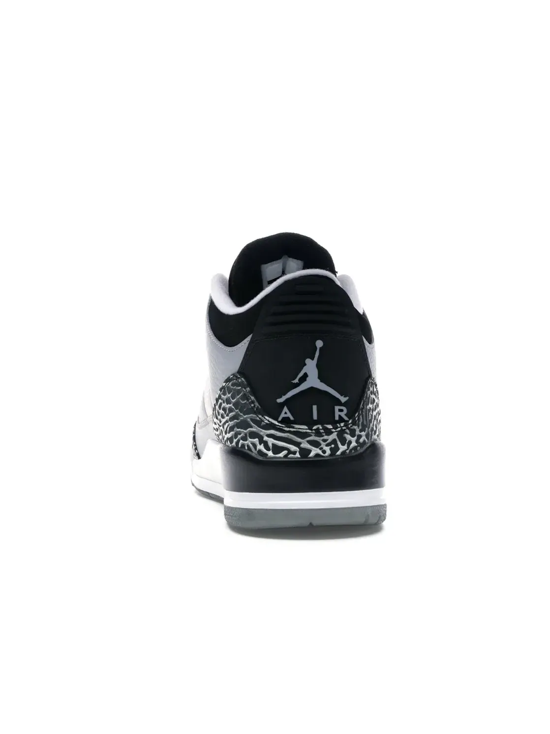 Мужские кроссовки Lifestyle с замшевым верхом Jordan 3 Retro — изображение 4 из 4