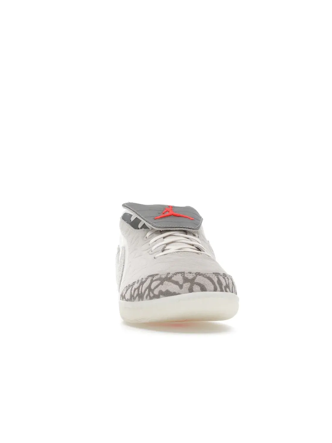Мужские кроссовки с футбольным наследием Nike Jordan Tiempo Streetgato SE, Phantom/Sail/Infrared 23 — изображение 2 из 4