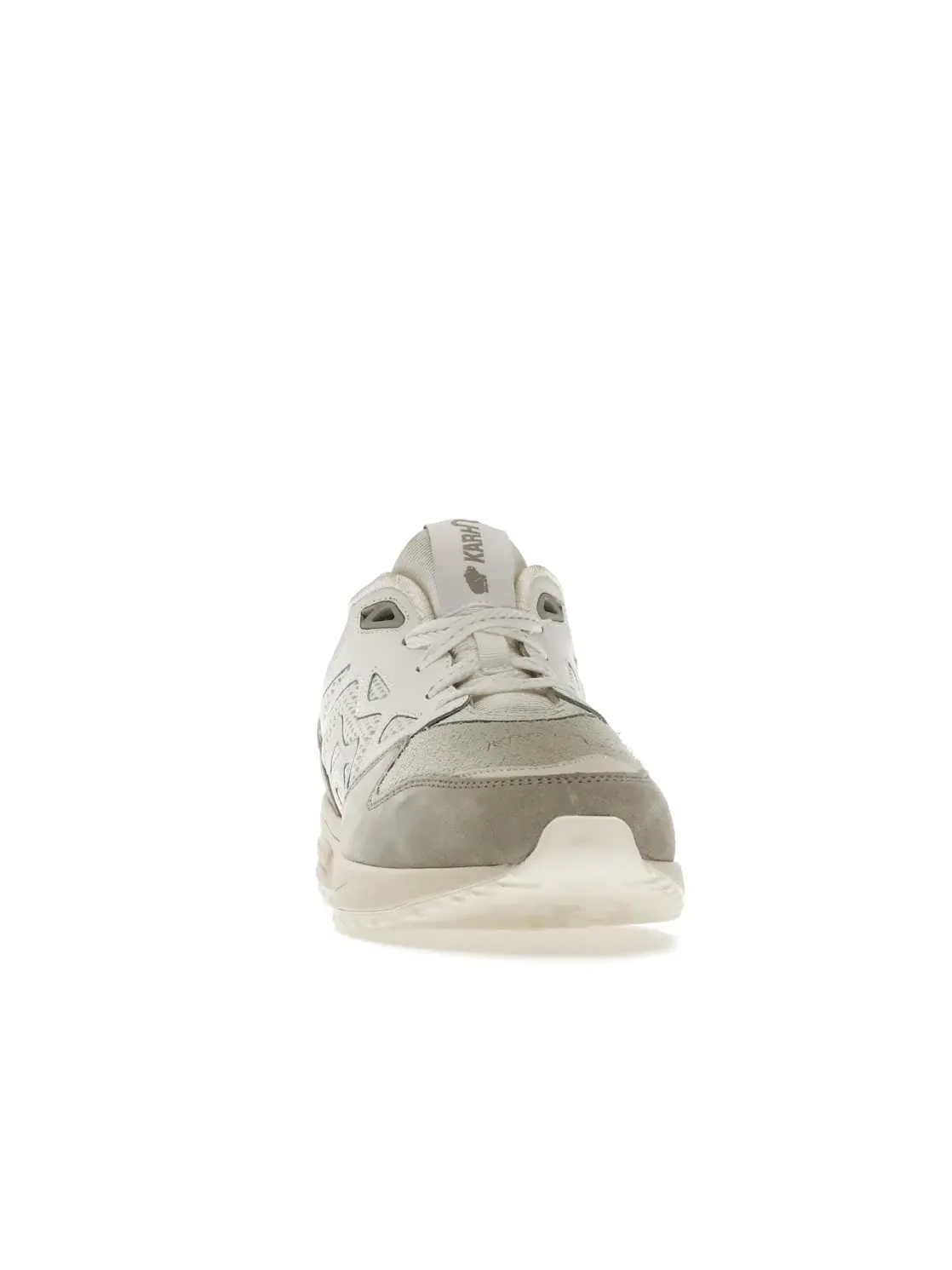 Мужские кроссовки Lifestyle Karhu Legacy 96 Footpatrol x SSSU — изображение 2 из 4, серый/белый