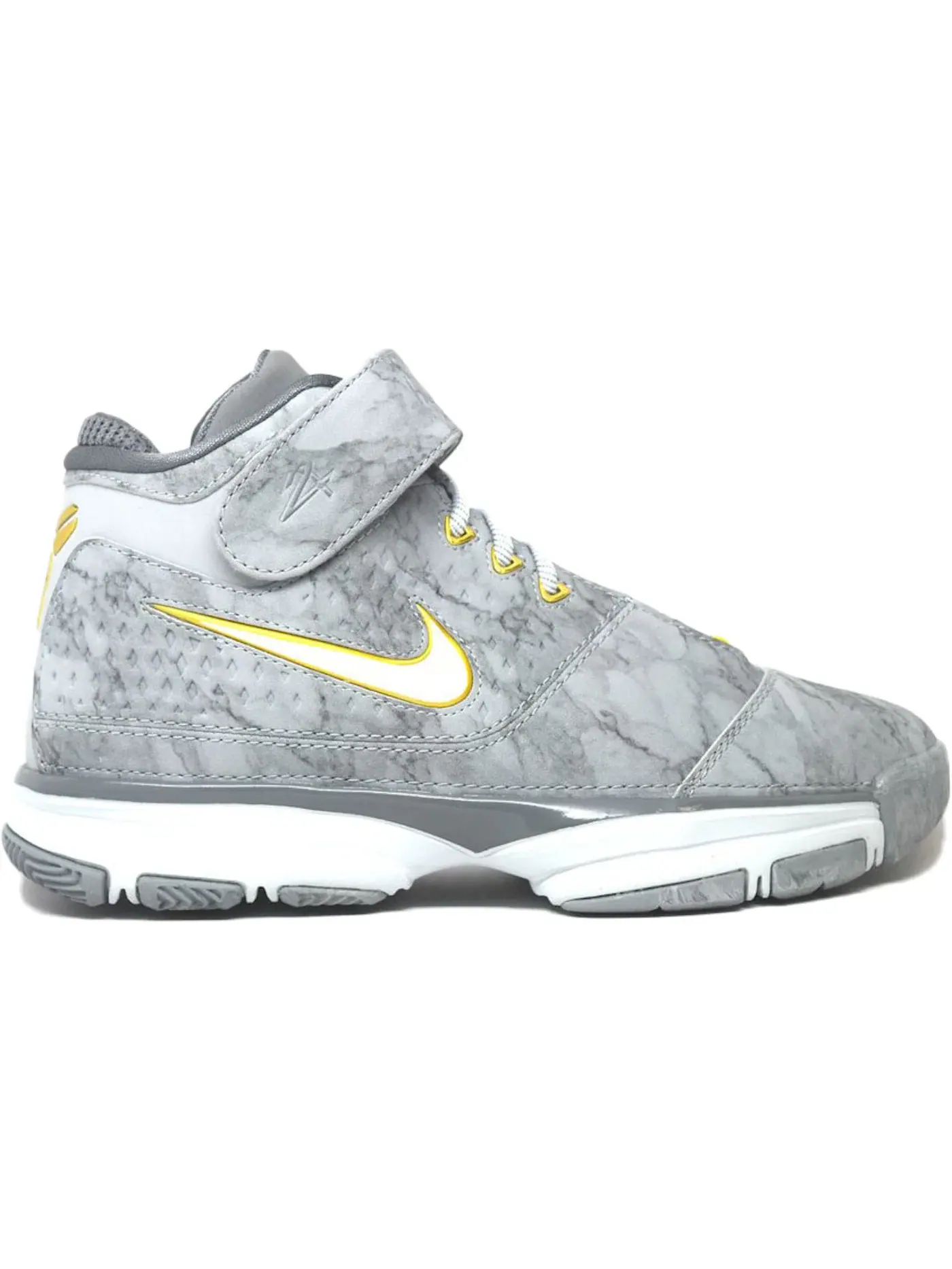 Детские кроссовки для баскетбола Nike Kobe 2 — изображение 1 из 1