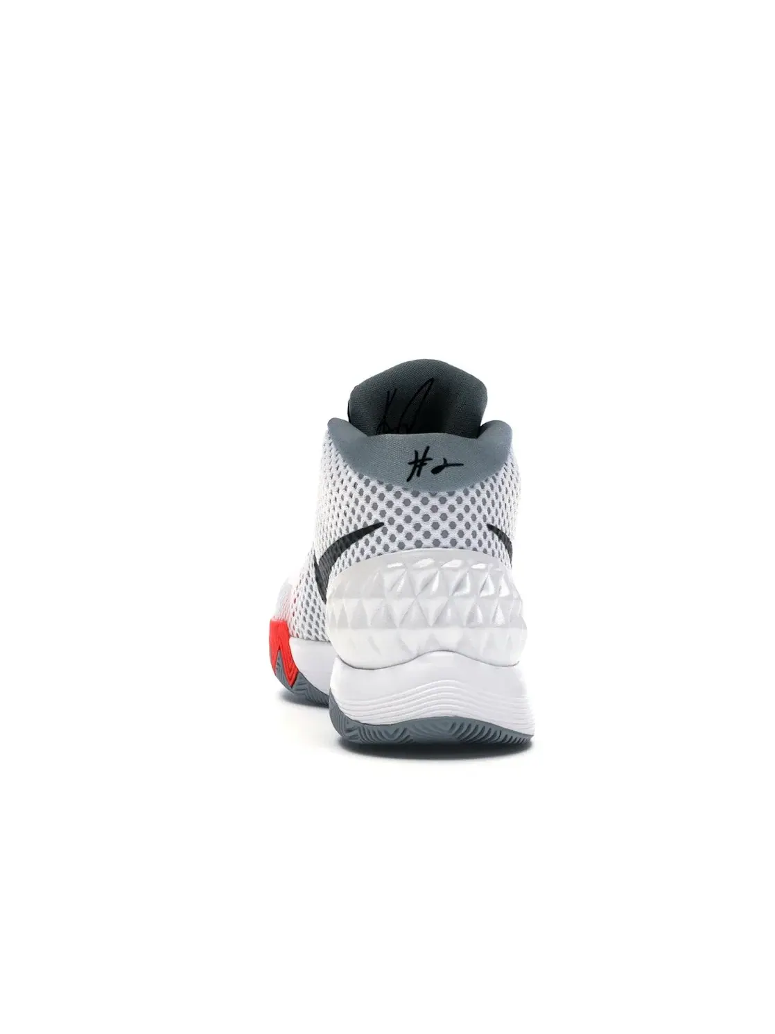 Мужские кроссовки для баскетбола Nike Kyrie 1 — изображение 4 из 4, белый/черный-серый