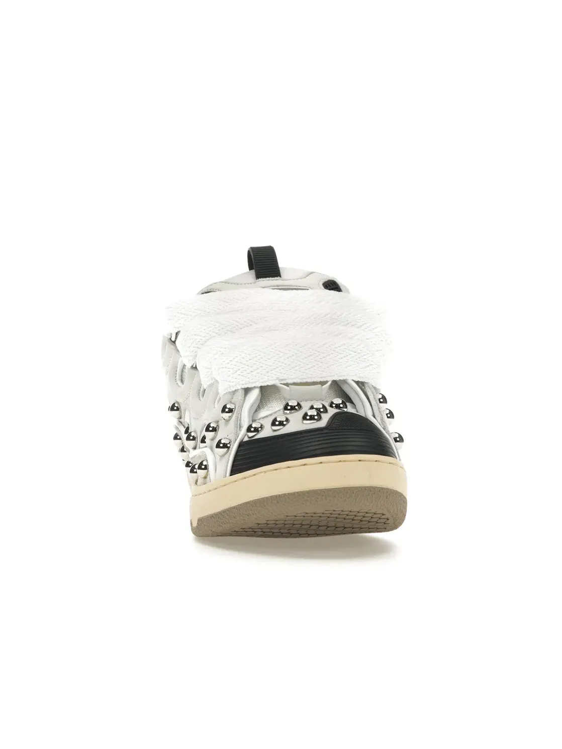 Женские кеды с шипами Lanvin Studded Leather Curb Sneaker — изображение 2 из 4, белый
