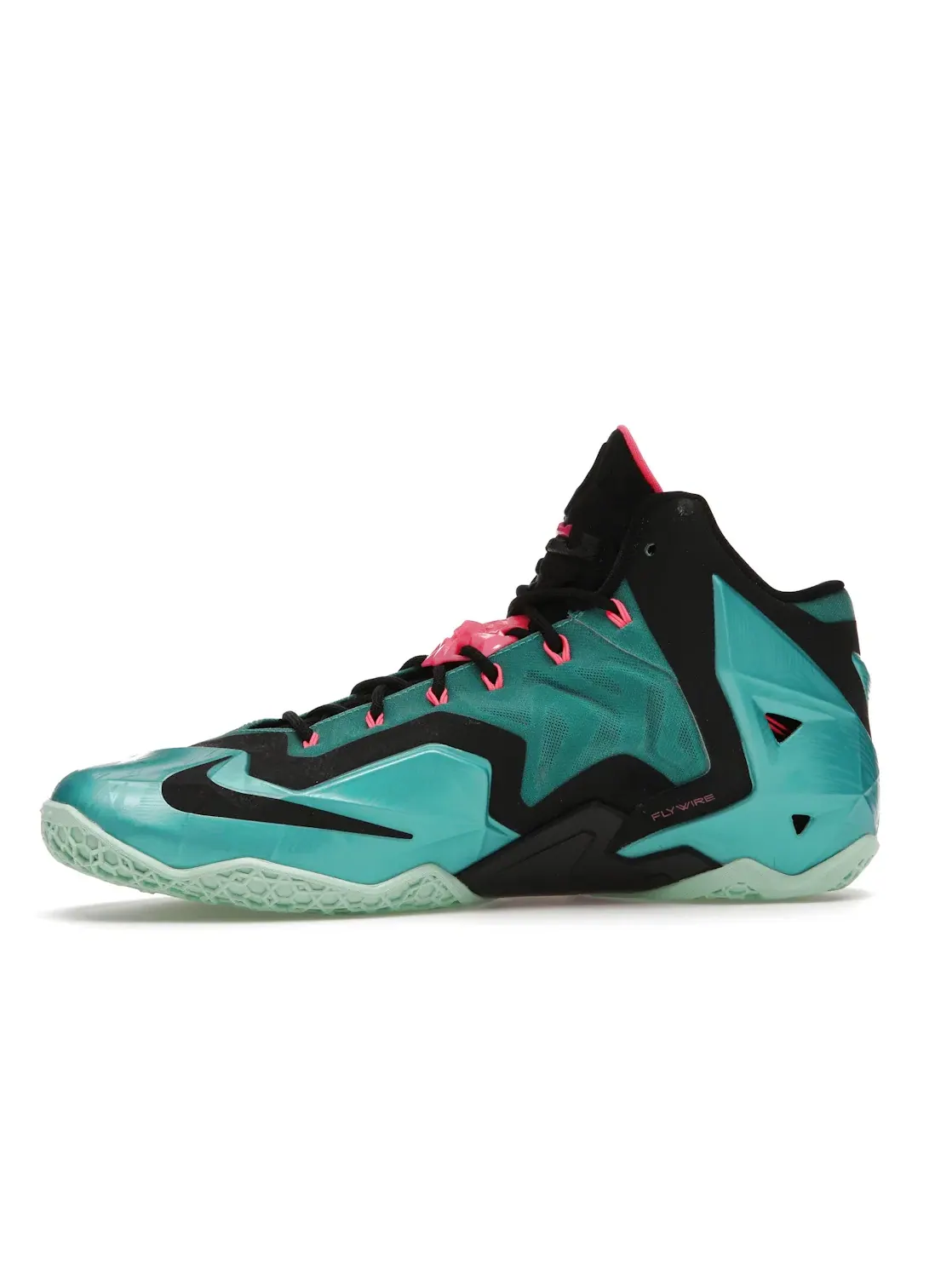 Мужские кроссовки для баскетбола с высоким верхом Nike LeBron 11 — изображение 3 из 4, черный