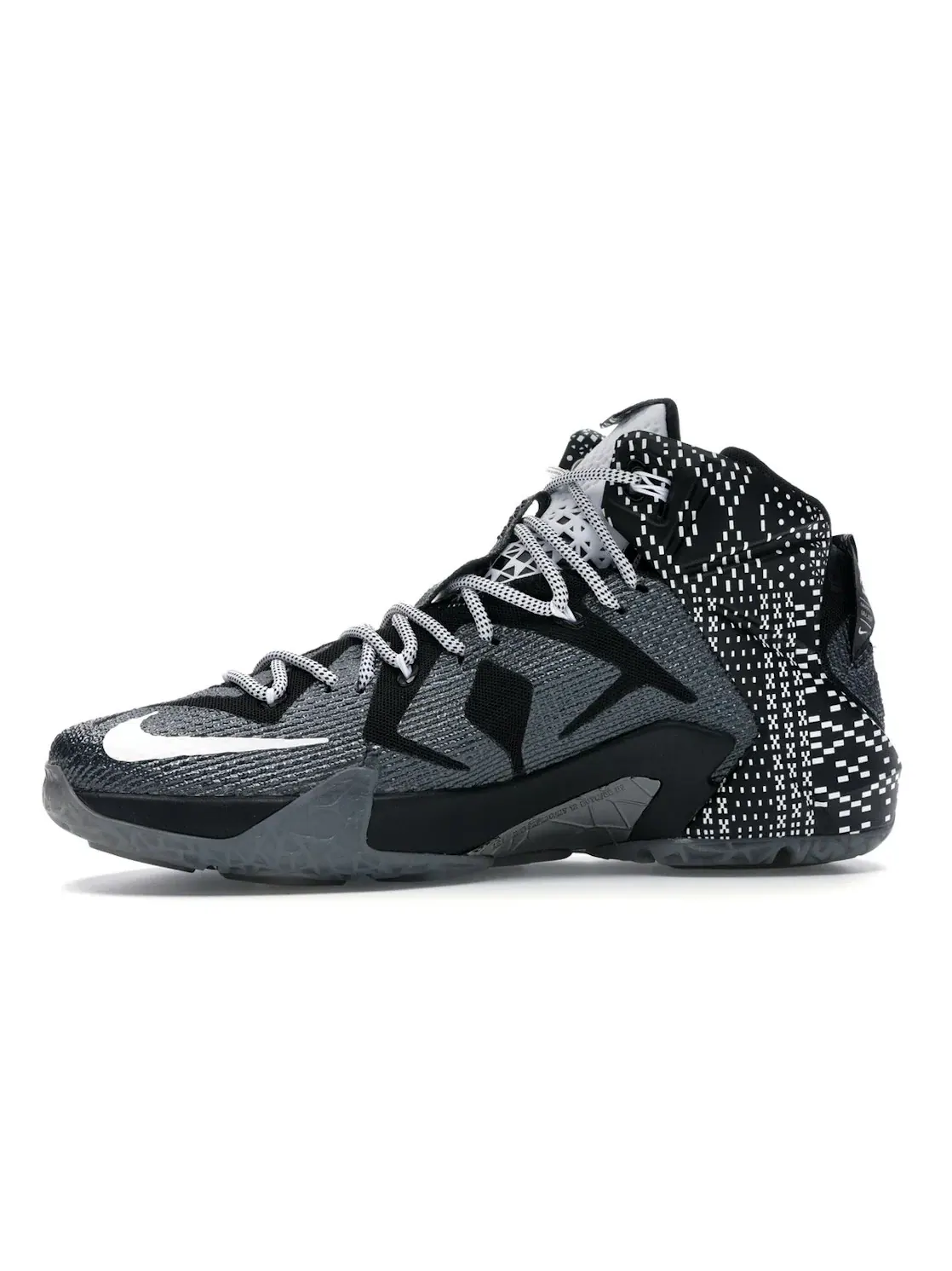 Мужские кроссовки с амортизацией Nike LeBron 12 — изображение 3 из 4