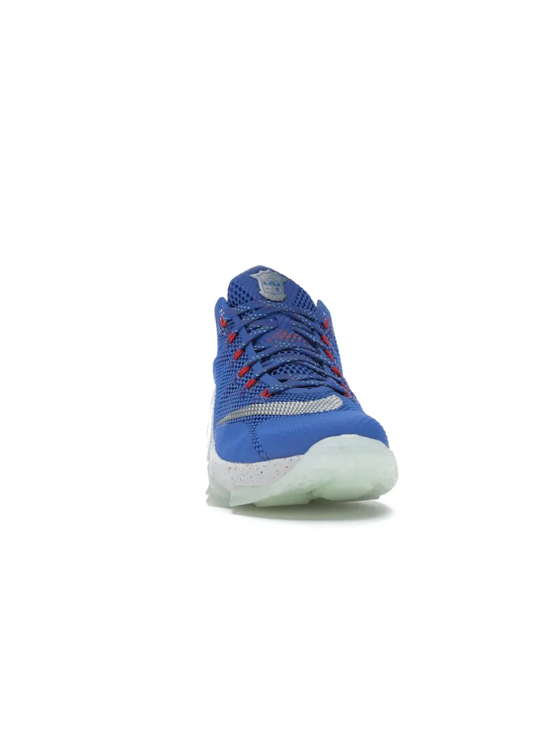 Мужские кроссовки для баскетбола Nike LeBron 12 Low — изображение 2 из 4