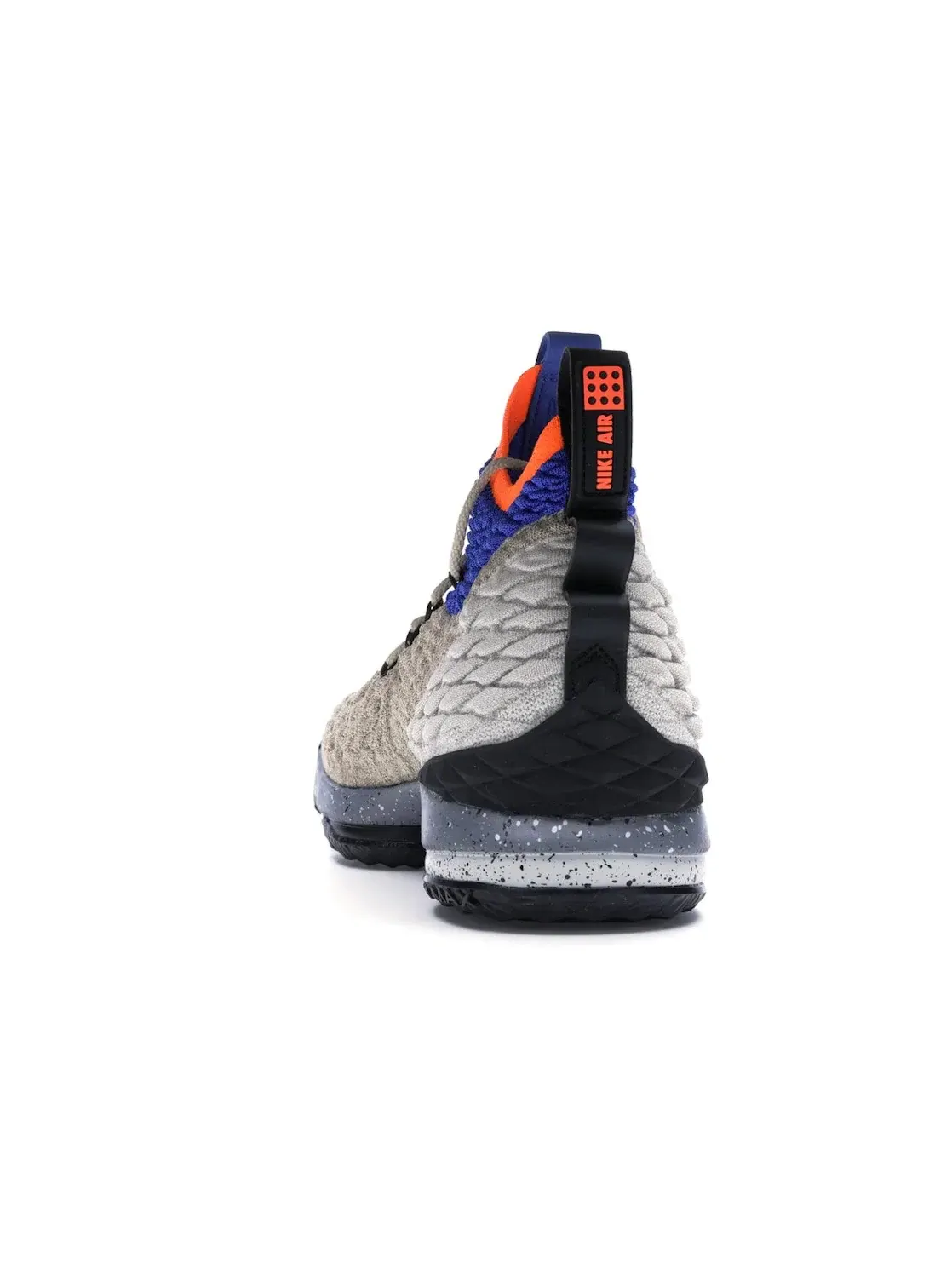 Мужские кроссовки для баскетбола с системой амортизации BattleKnit Nike LeBron 15 Mowabb Nike — изображение 4 из 4