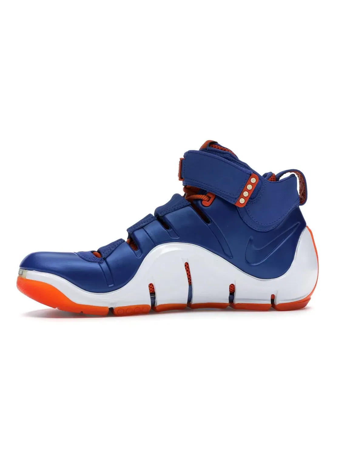 Мужские кроссовки баскетбольные Nike LeBron 4 — изображение 3 из 4