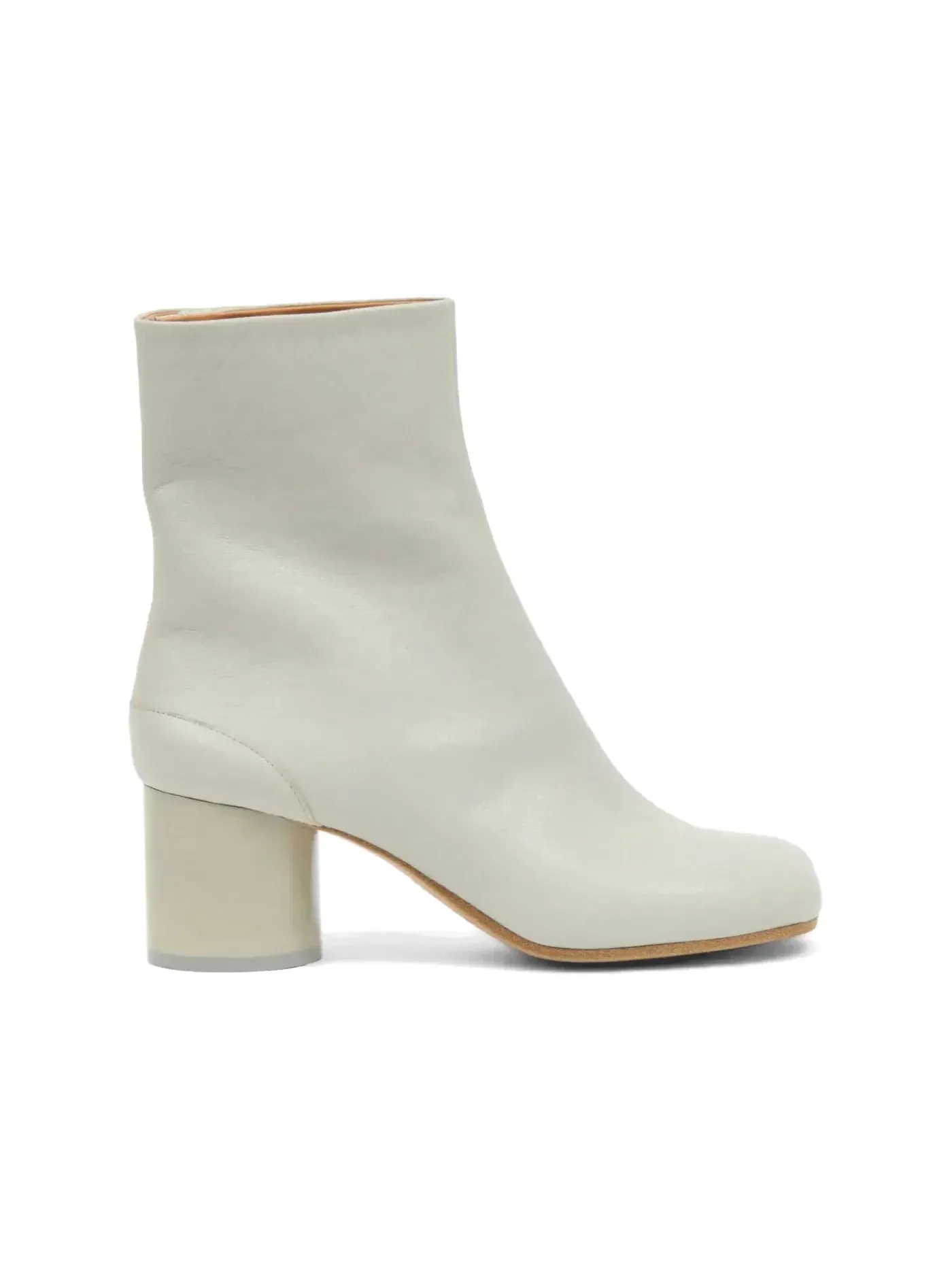 Женские ботинки-щиколотки с раздвоенным носком Maison Margiela Tabi Ankle Boot — изображение 1 из 1, белый