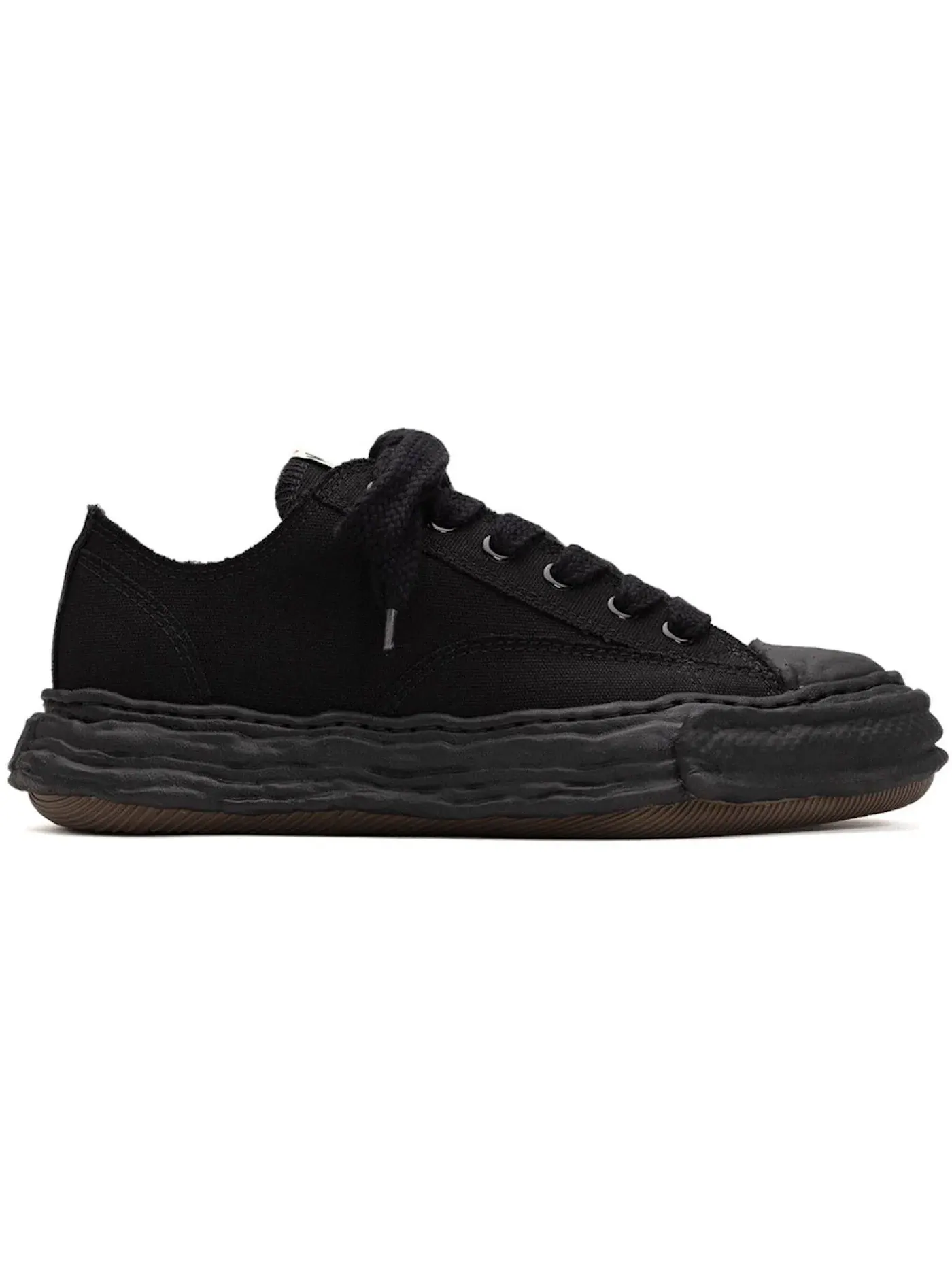 Мужские кеды на низком профиле с волнистой подошвой Maison Mihara Yasuhiro Peterson 23 OG Sole Canvas Low, черный