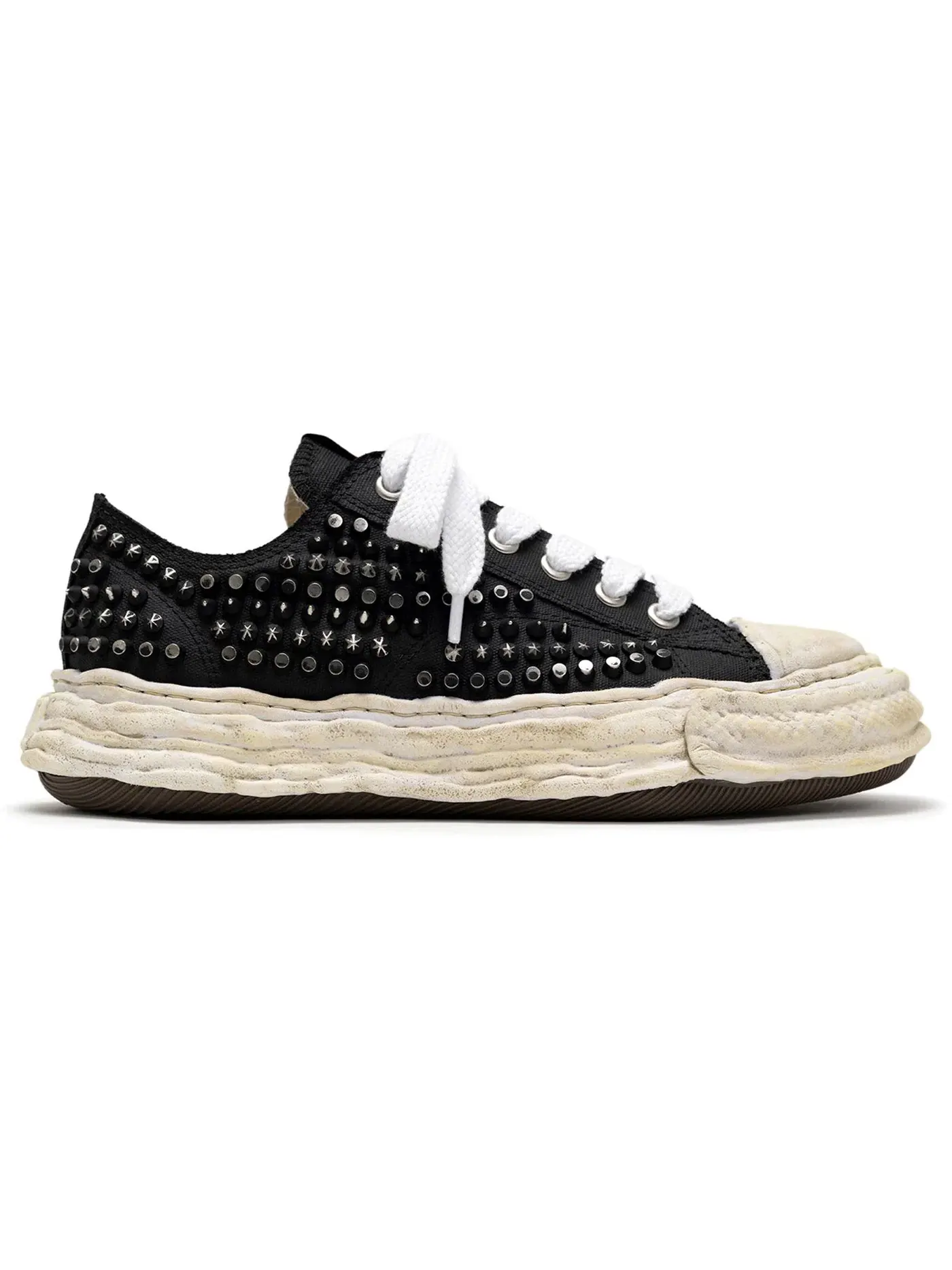 Мужские кеды с шипами Peterson 23 OG Sole Studded Canvas Low Maison Mihara Yasuhiro — изображение 1 из 1, черный
